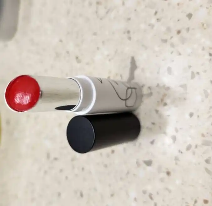 비오엠 듀이 립밤 [02 퓨어 레드]