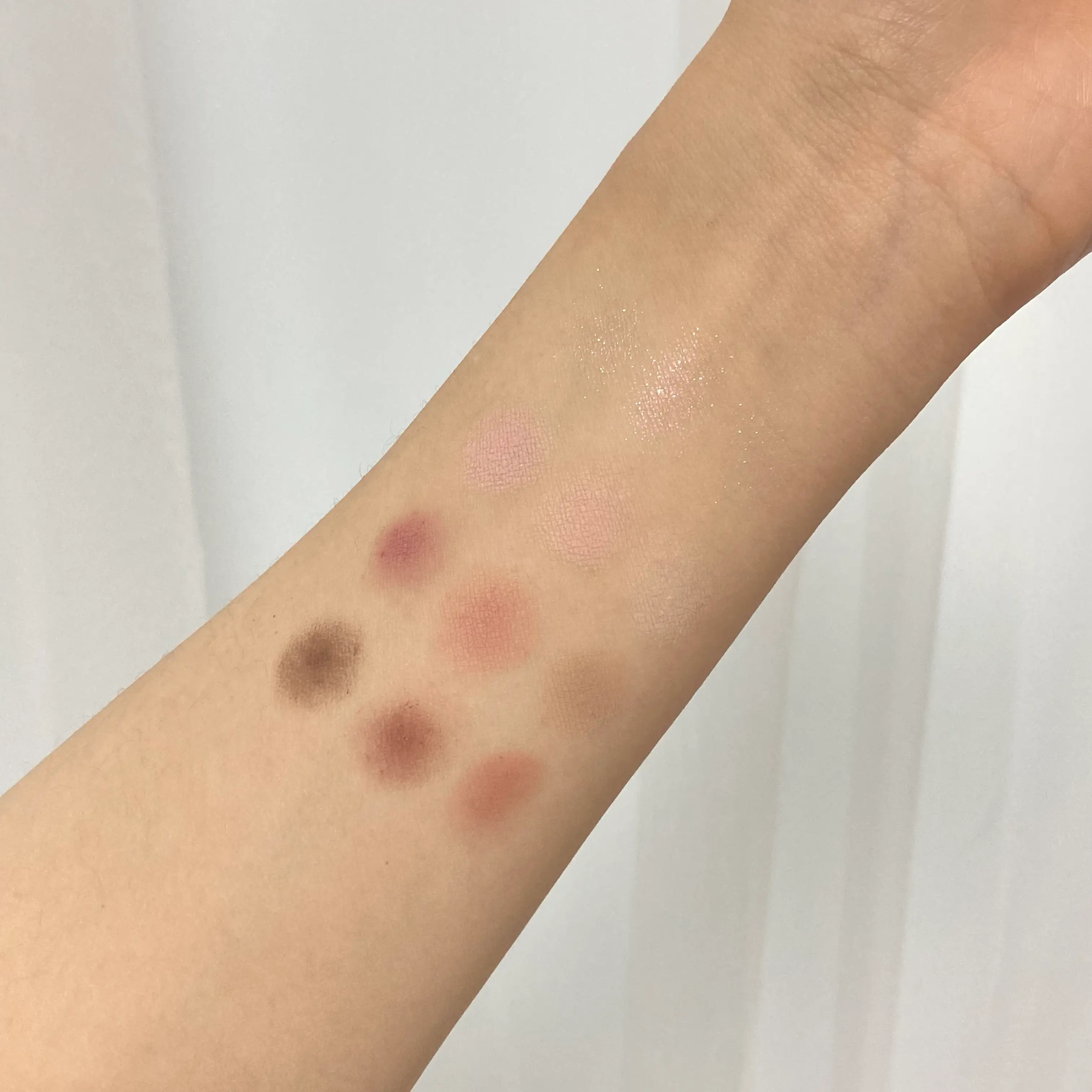 선택된 언니의파우치 리뷰 이미지 - [눈토리얼 아이팔레트]