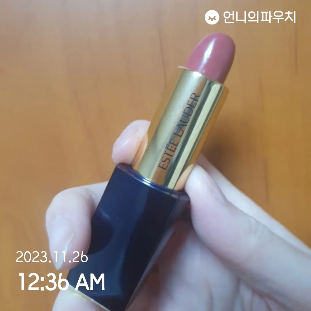 선택된 언니의파우치 리뷰 이미지 - [퓨어 칼라 엔비 스컬프팅 립스틱 [420 레벨리어스 로즈]]