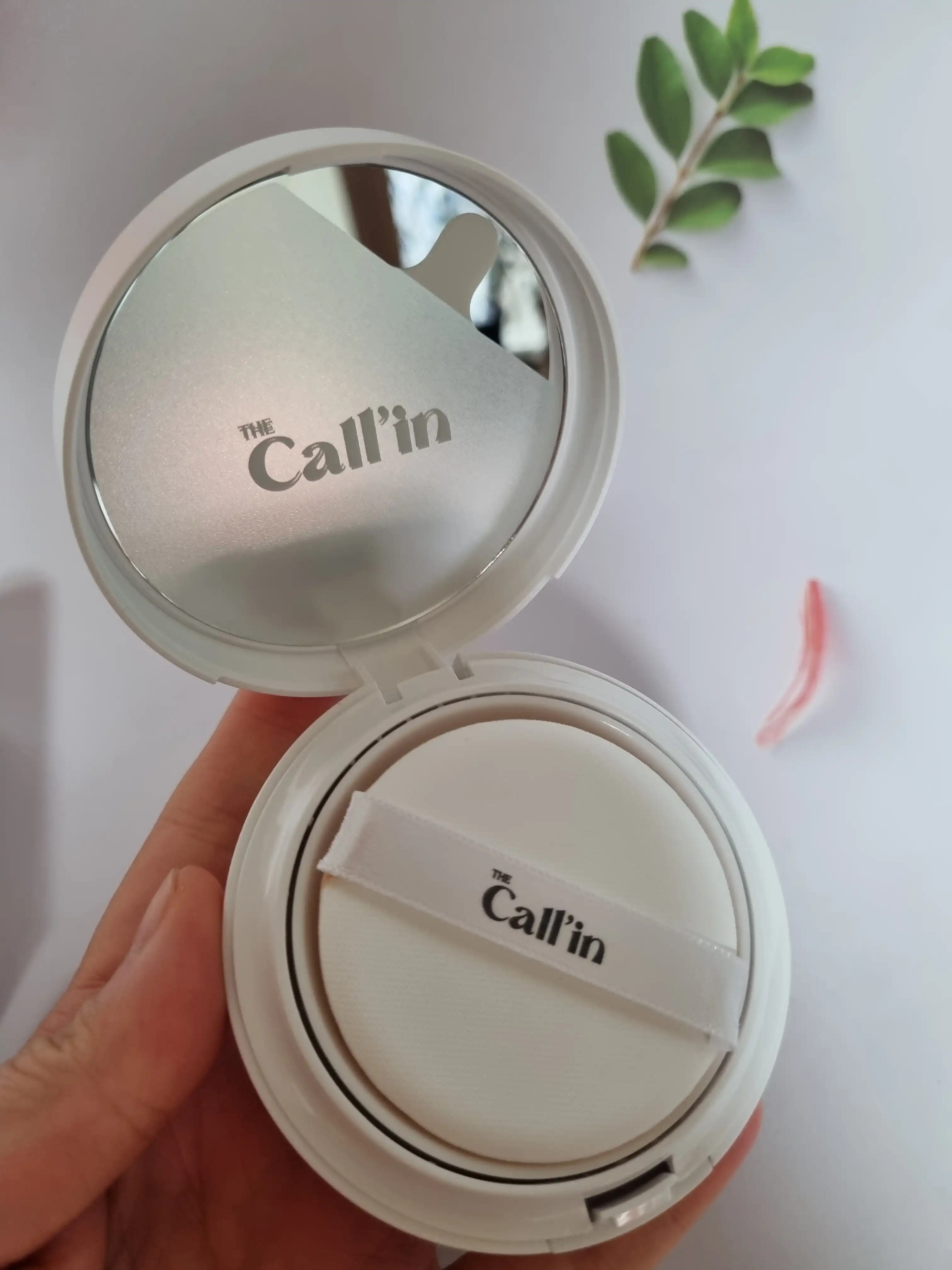 언니의파우치 리뷰 이미지 2 - [저자극 혼합 자차 백탁없는 퍼펙트 쉴드 톤업 선쿠션 ]