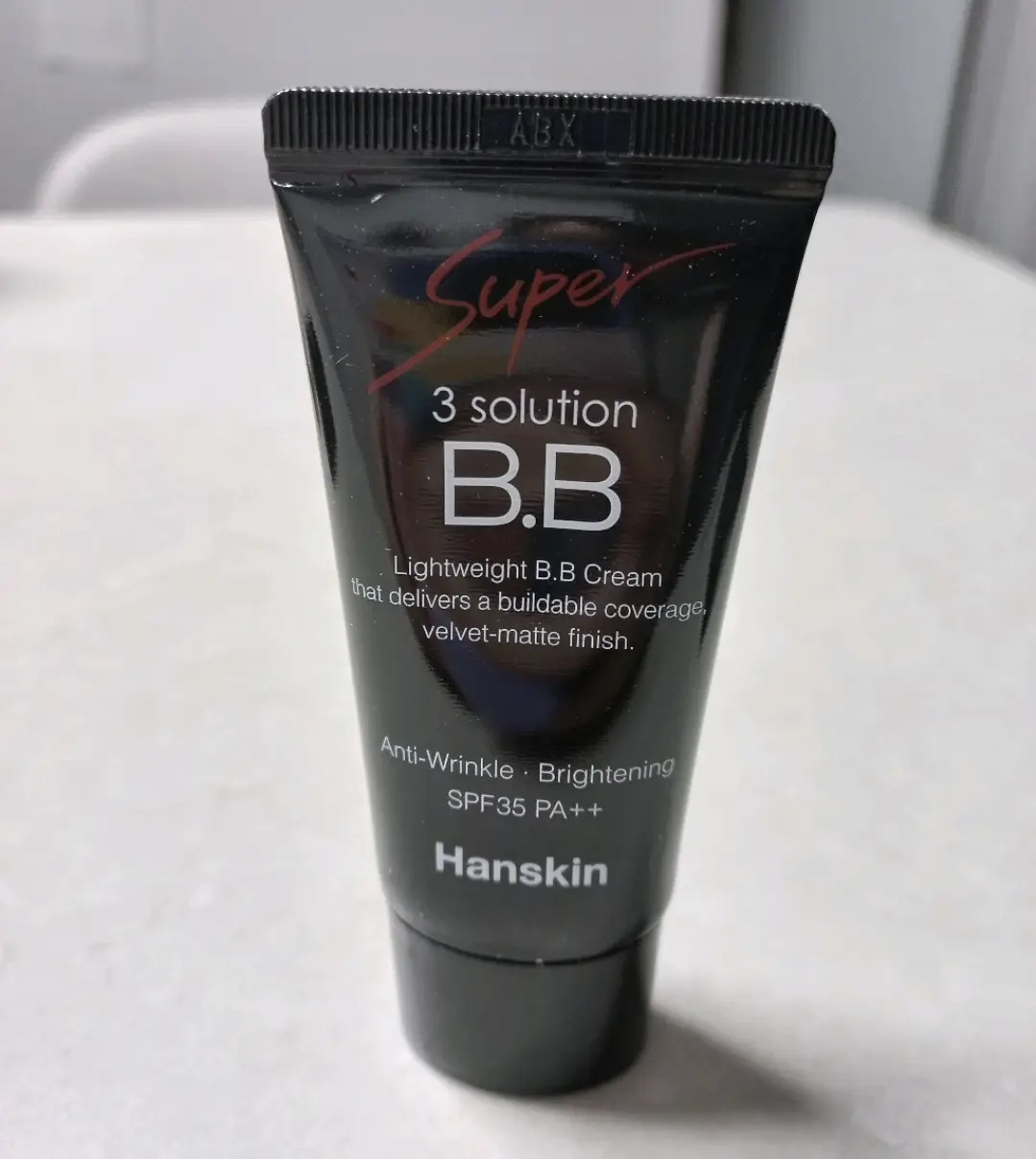 선택된 언니의파우치 리뷰 이미지 - [수퍼 쓰리 솔루션 BB크림 SPF35 PA++]