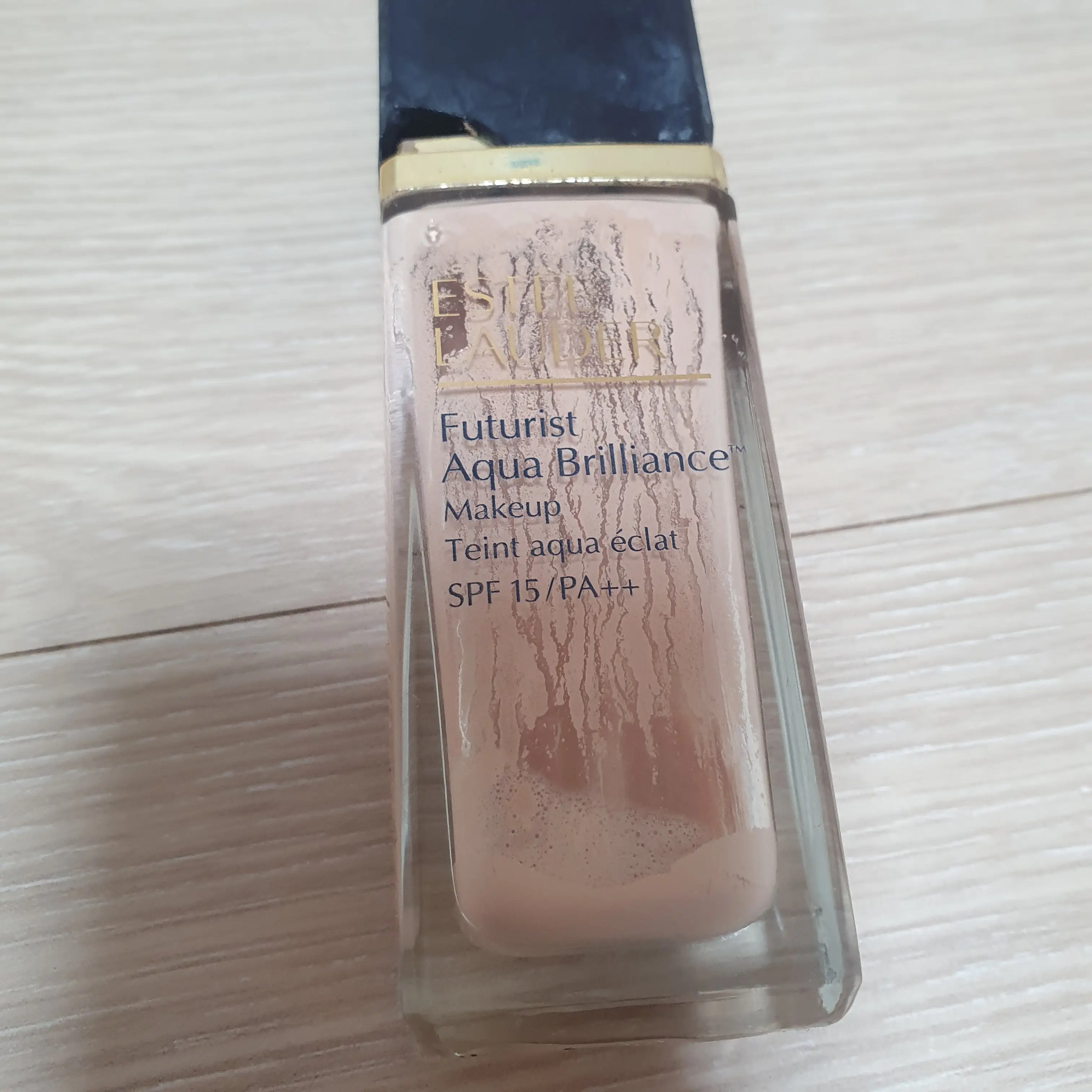 선택된 언니의파우치 리뷰 이미지 - [퓨처리스트 아쿠아 브릴리언스 리퀴드 메이크업 [2C0]]