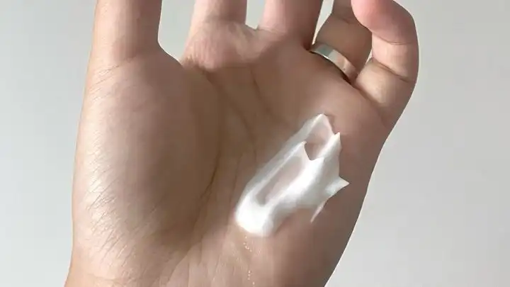 언니의파우치 리뷰 이미지 5 - [대나무 히알루 수분크림]