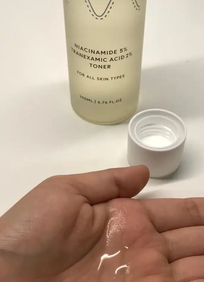 나이아신아마이드 5퍼센트 트라넥사믹애씨드 2퍼센트 토너