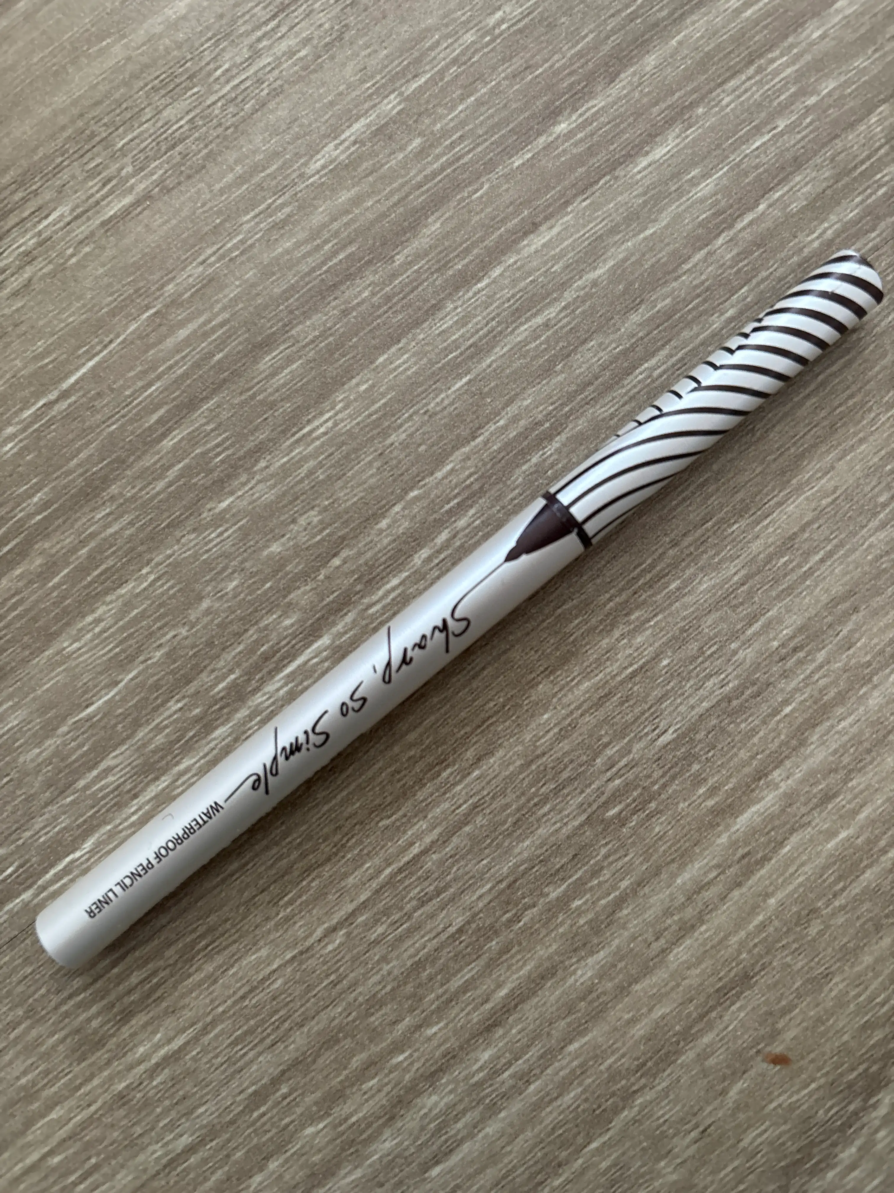 익스트림 젤프레소 펜슬 라이너 [004 그레이브라운]