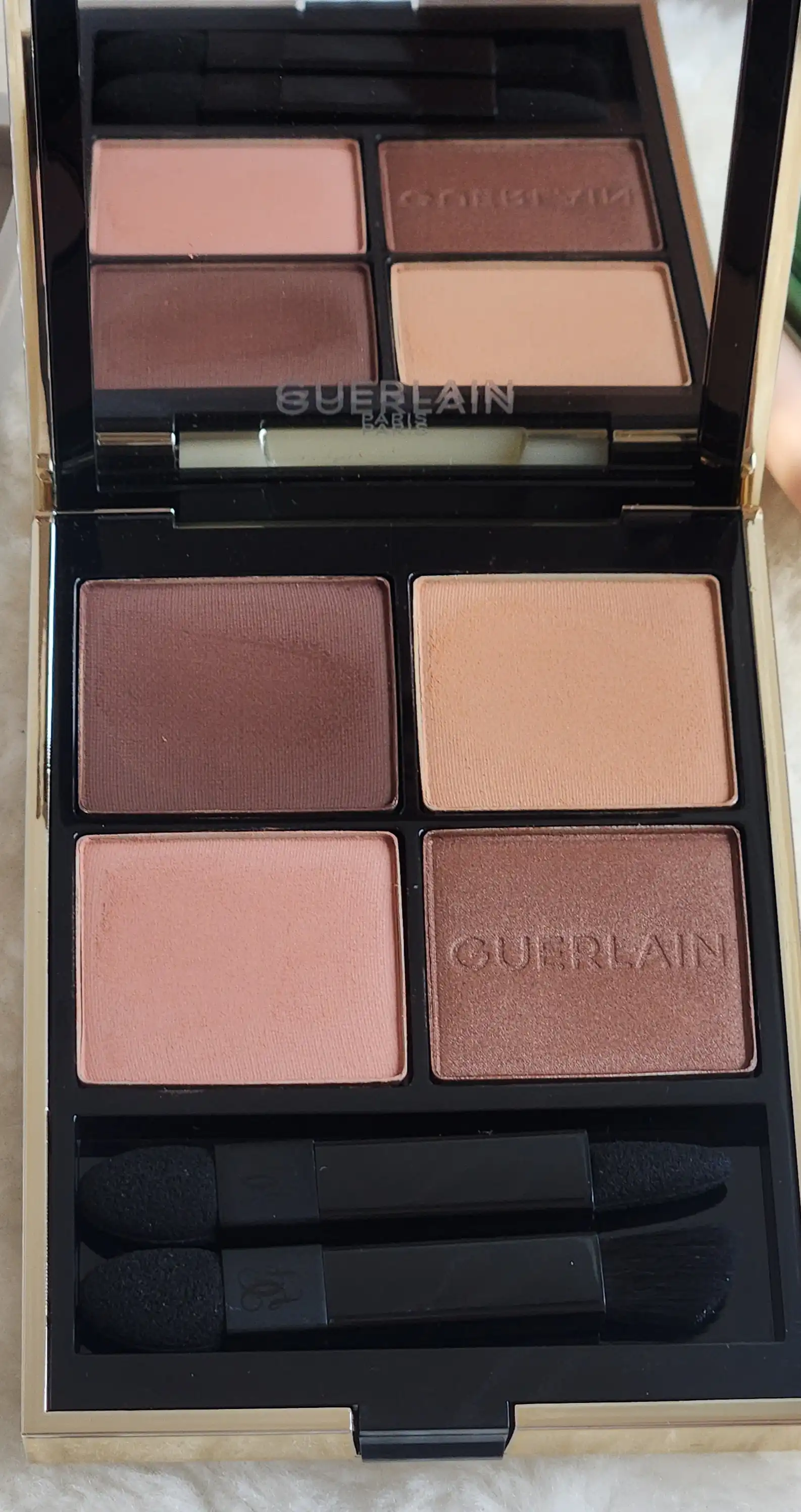 옹브레 G 아이섀도우 쿼드 멀티이펙트 [940]