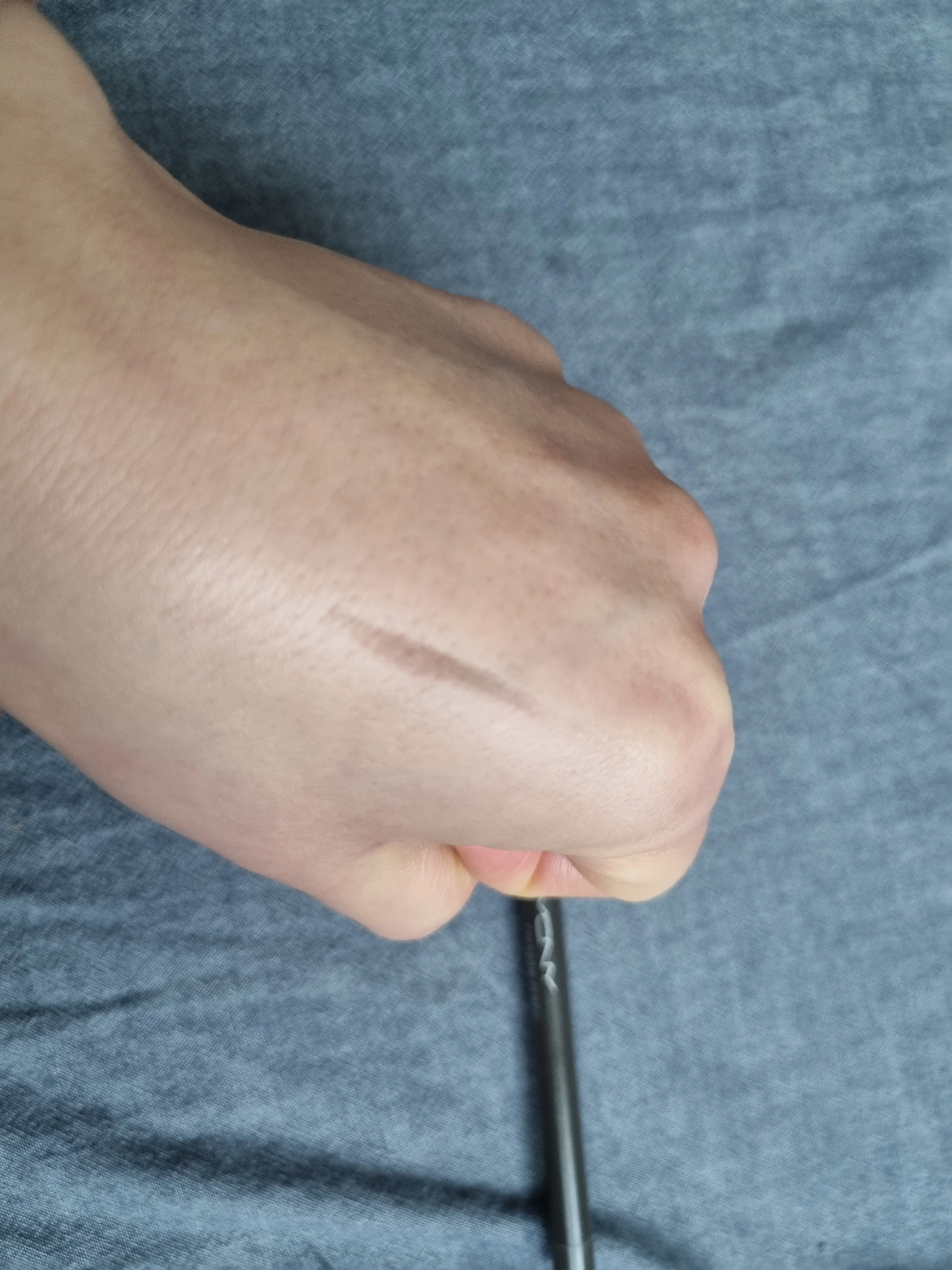 선택된 언니의파우치 리뷰 이미지 - [마이스트롱 아이브로우 펜슬 [104그레이 브라운]]