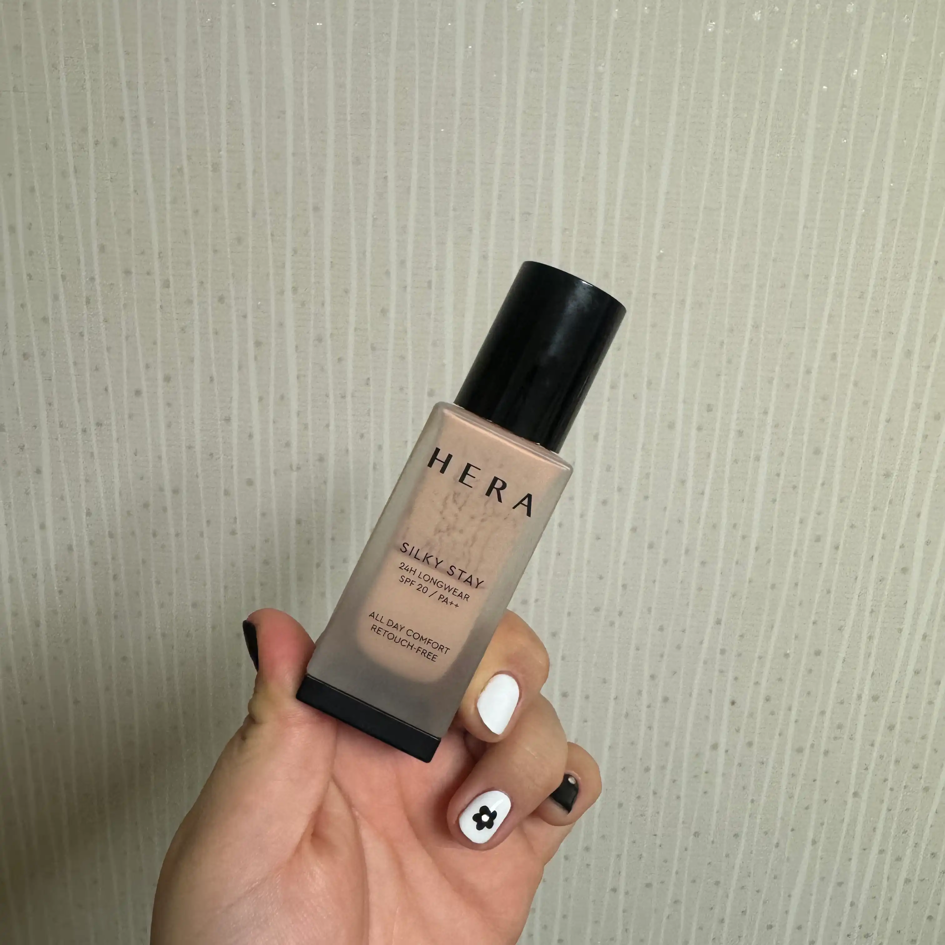 실키 스테이 파운데이션 [17C1 페탈아이보리]