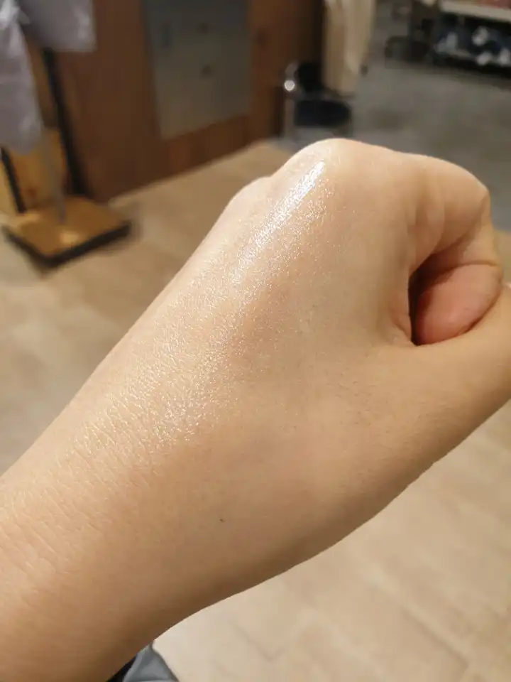 언니의파우치 리뷰 이미지 3 - [바움 에쌍씨엘 글로우 스틱 [트렌스페어런트]]