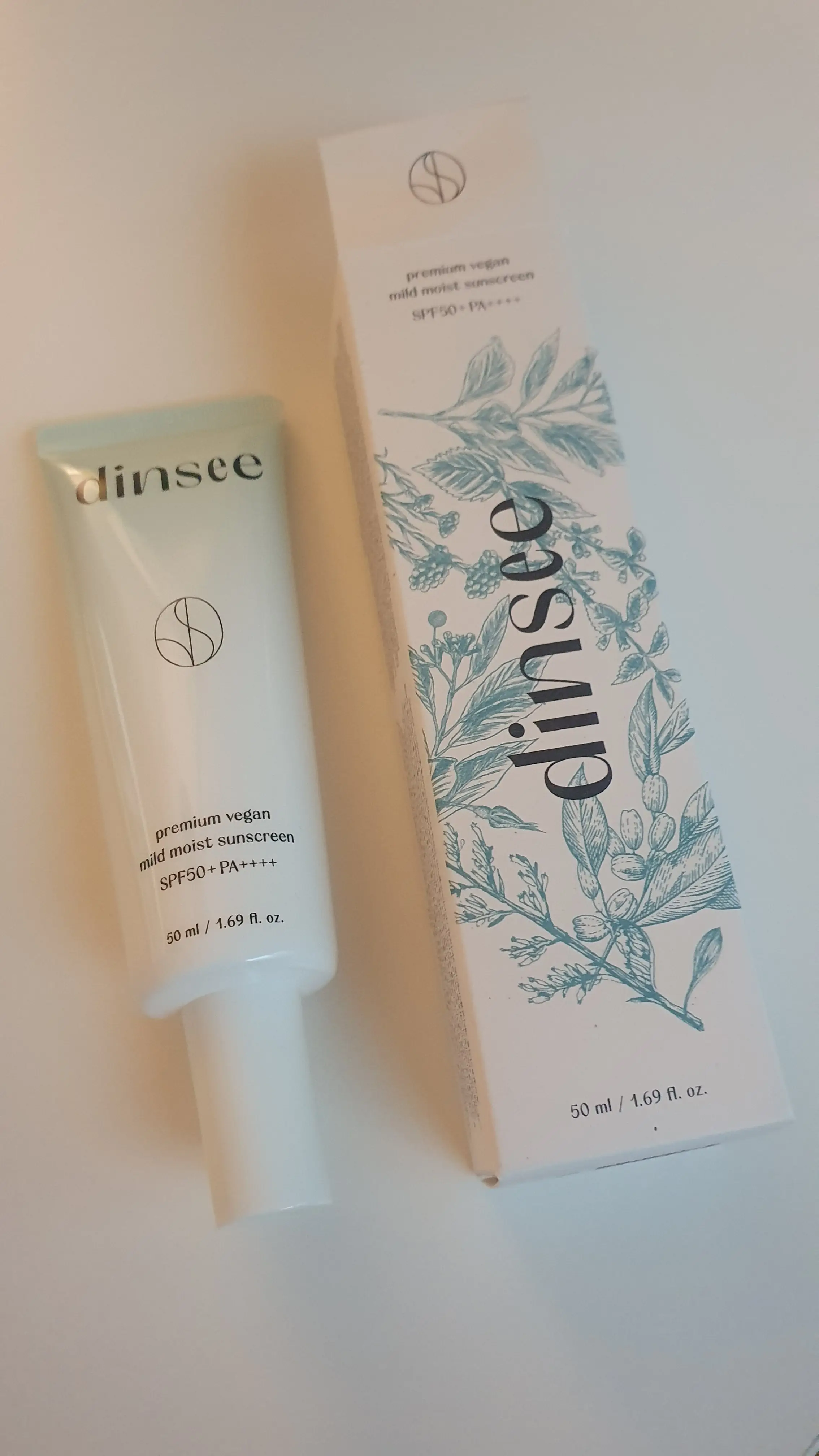 선택된 언니의파우치 리뷰 이미지 - [프리미엄 비건 마일드 모이스트 선크림]