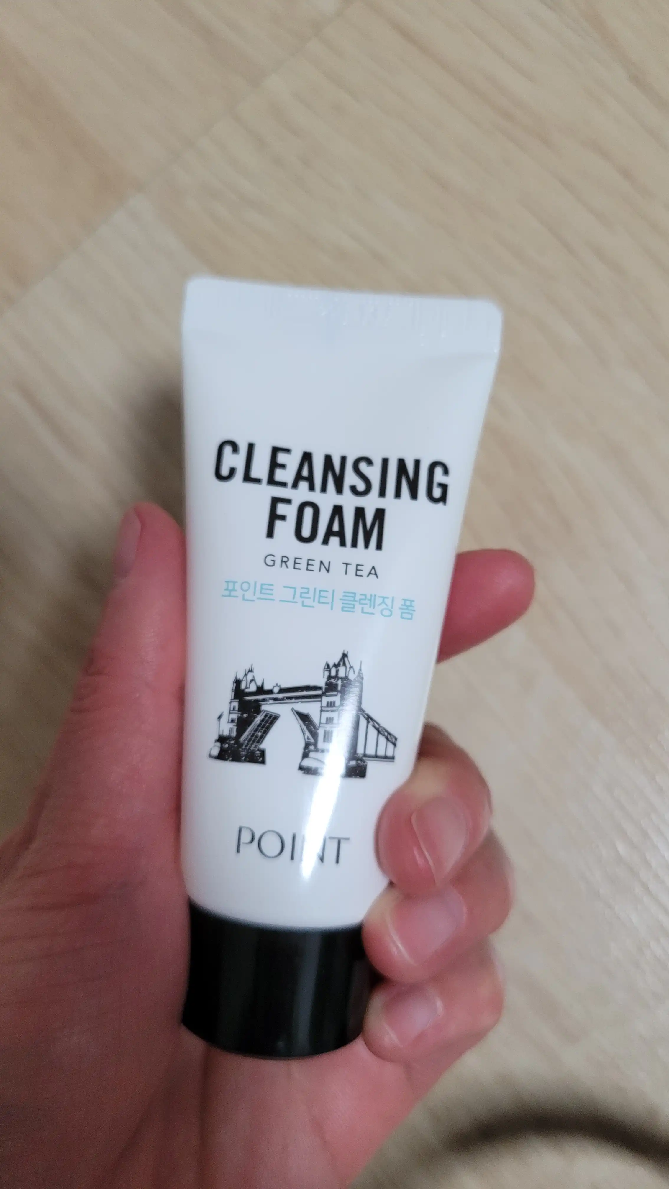 그린티 클렌징 폼