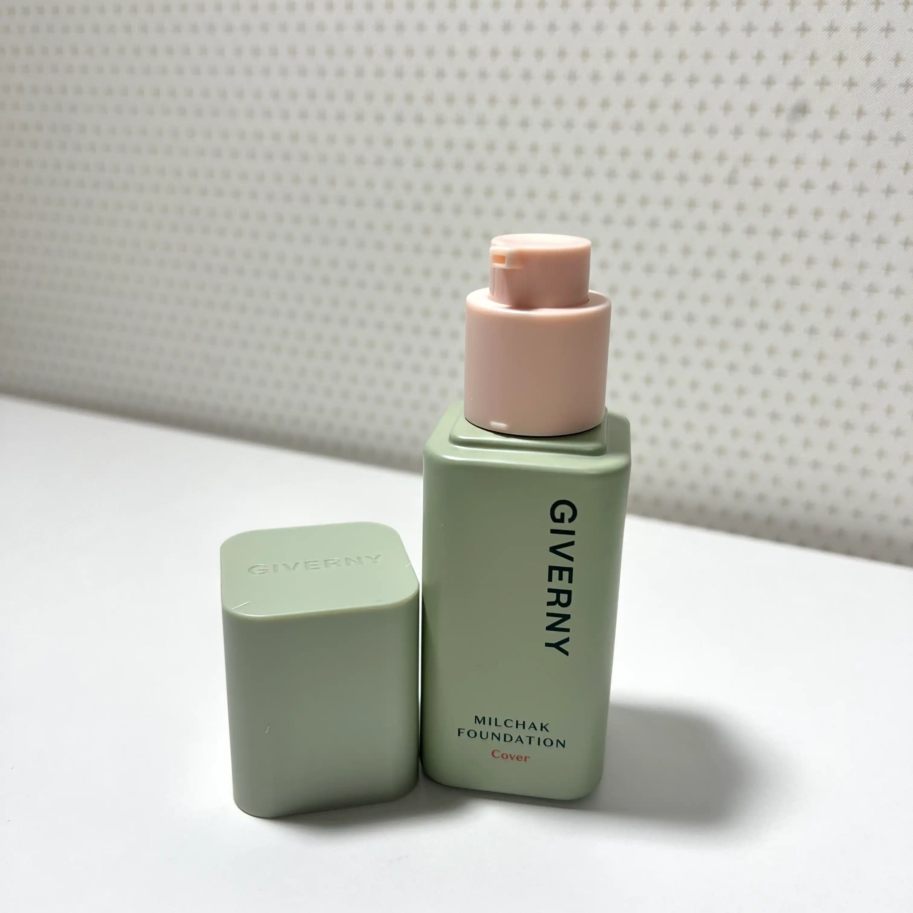 밀착 커버 파운데이션