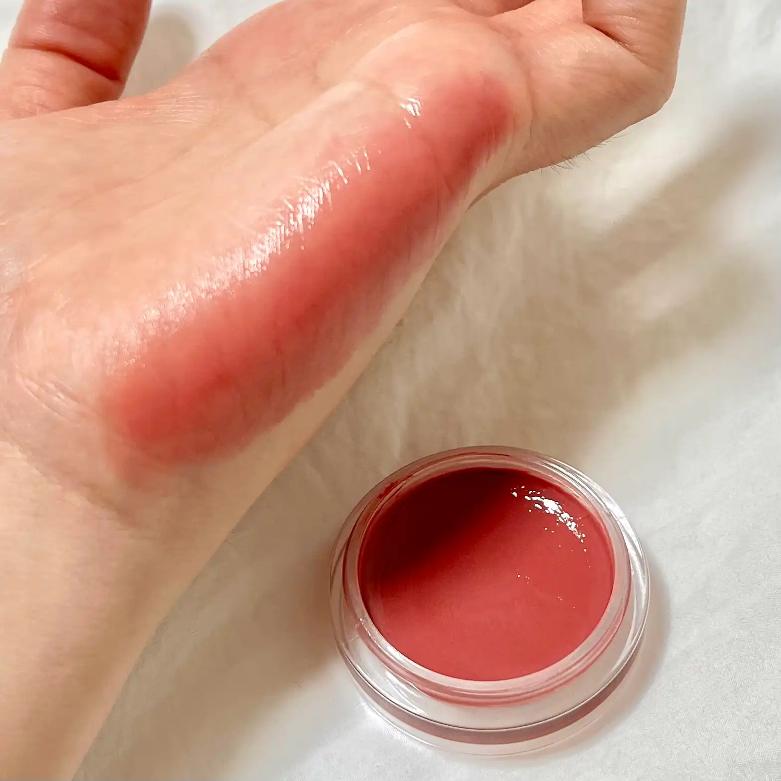 아티 스프레드 컬러 밤