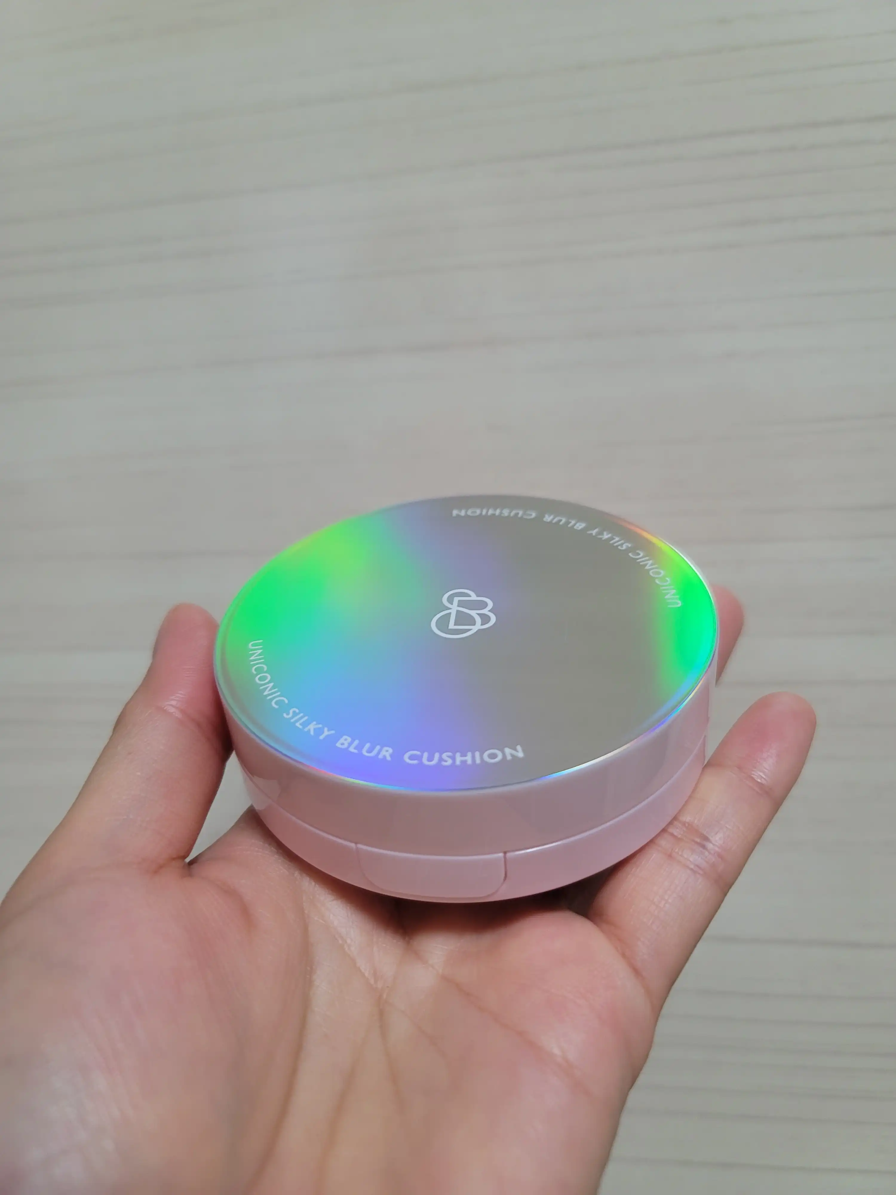 유니코닉 실키 블러 쿠션 2호 바닐라