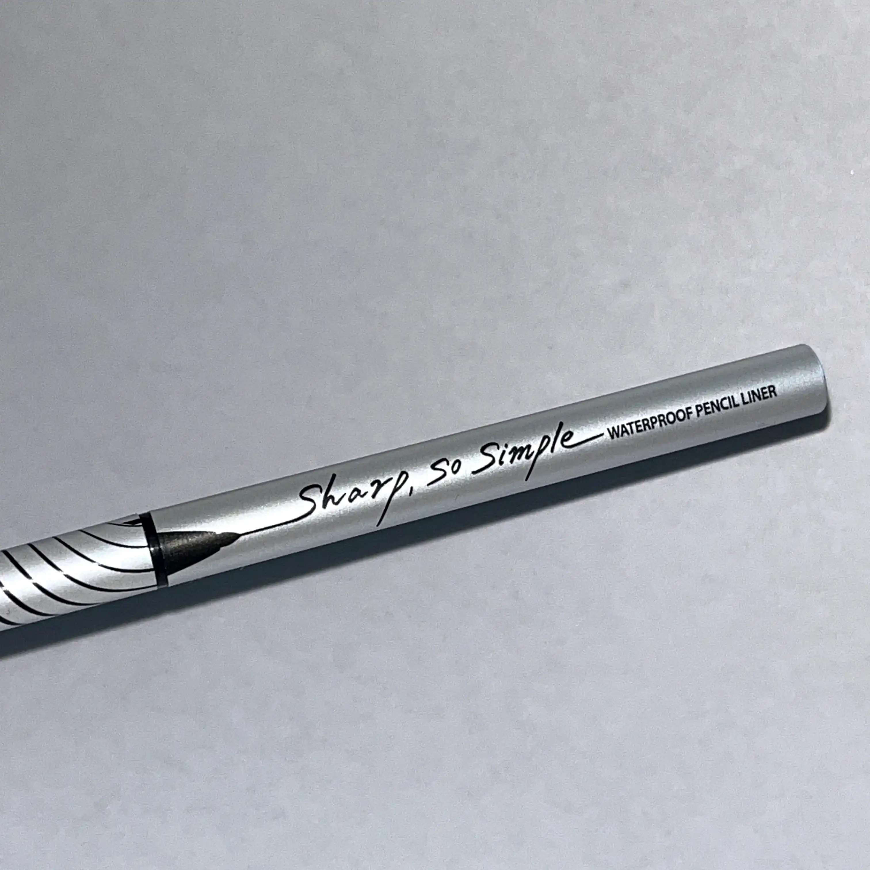 샤프 쏘 심플 워터프루프 펜슬라이너