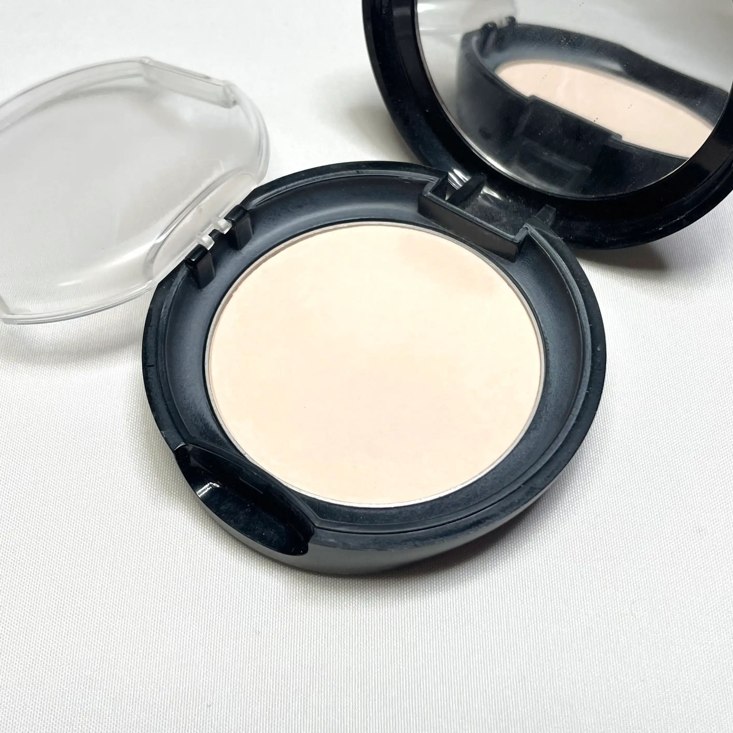 블러 파우더 팩트