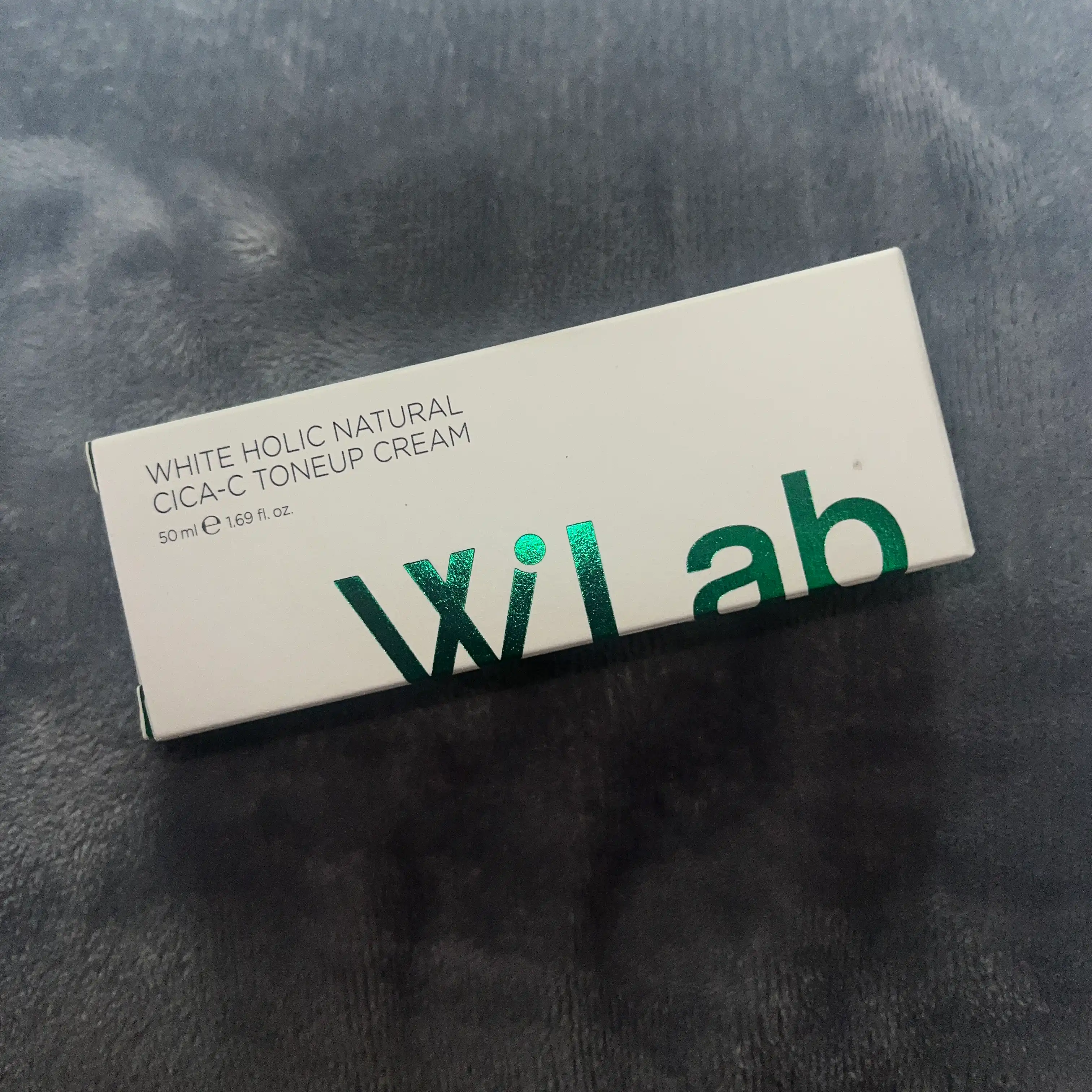 화이트 홀릭 네츄럴 시카씨 톤업 크림