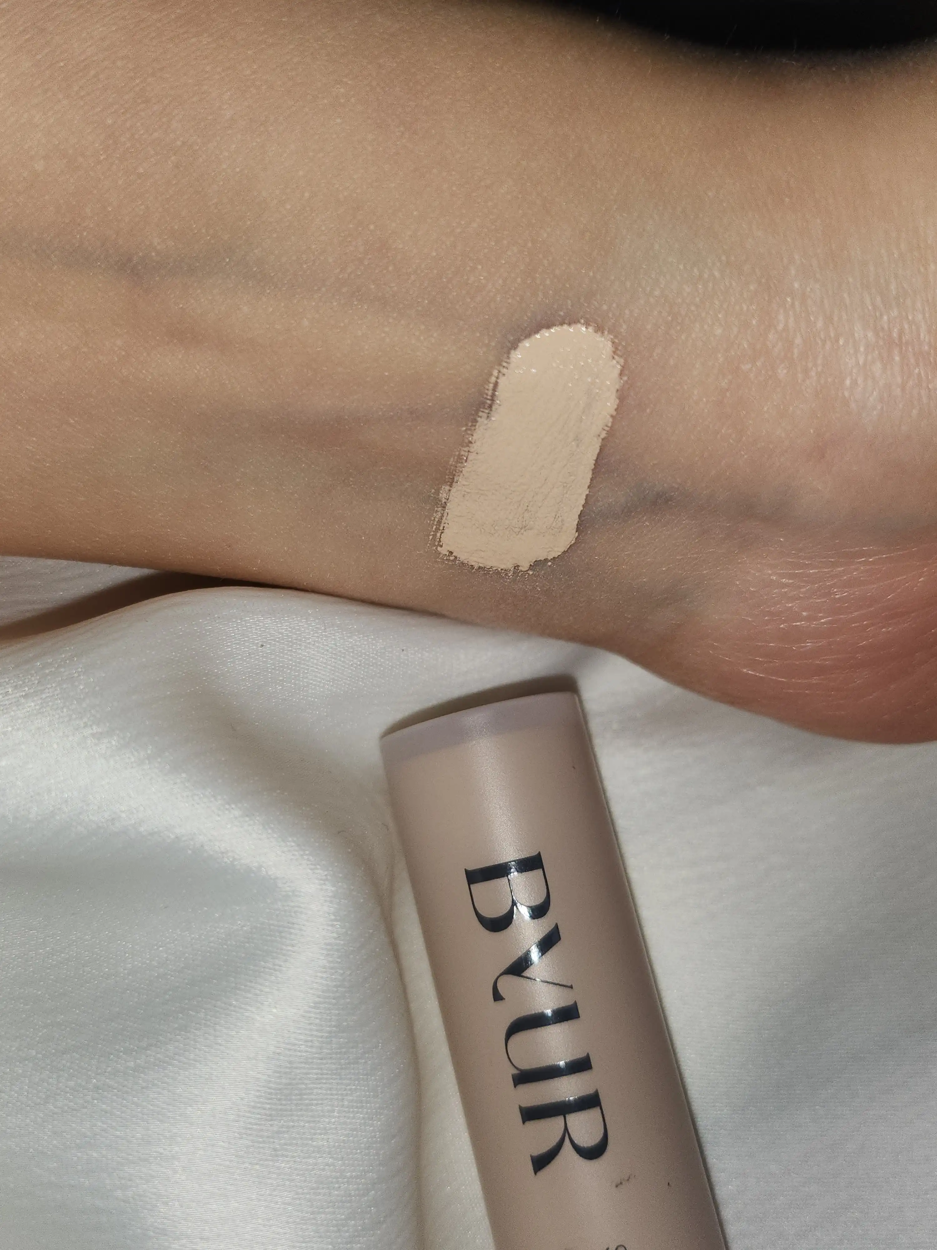 세럼핏 풀커버 리퀴드 컨실러 [21호 라이트 베이지]