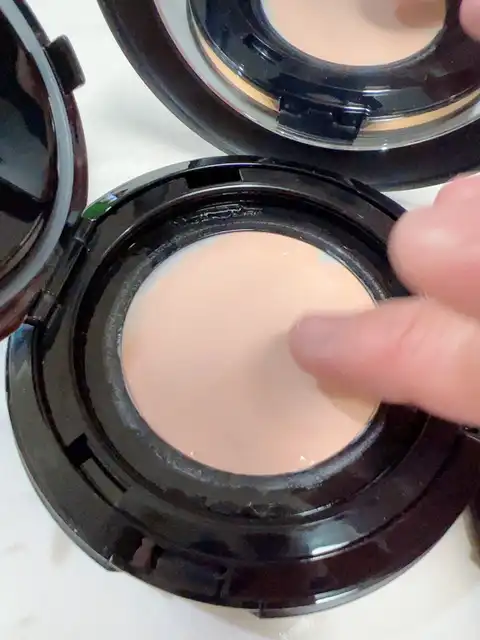 뗑 이돌 울트라 웨어 메쉬쿠션 [B 01]