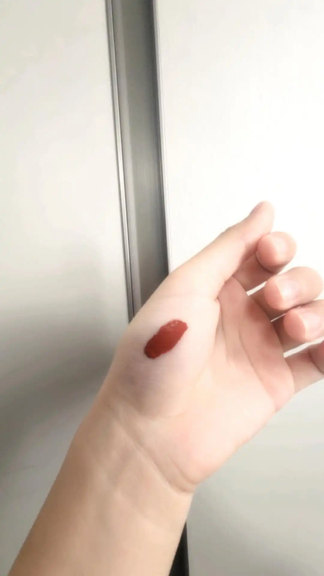 언니의파우치 리뷰 이미지 2 - [오프 더 레코드 피팅 립 [F2 붐 뱁 칠리]]