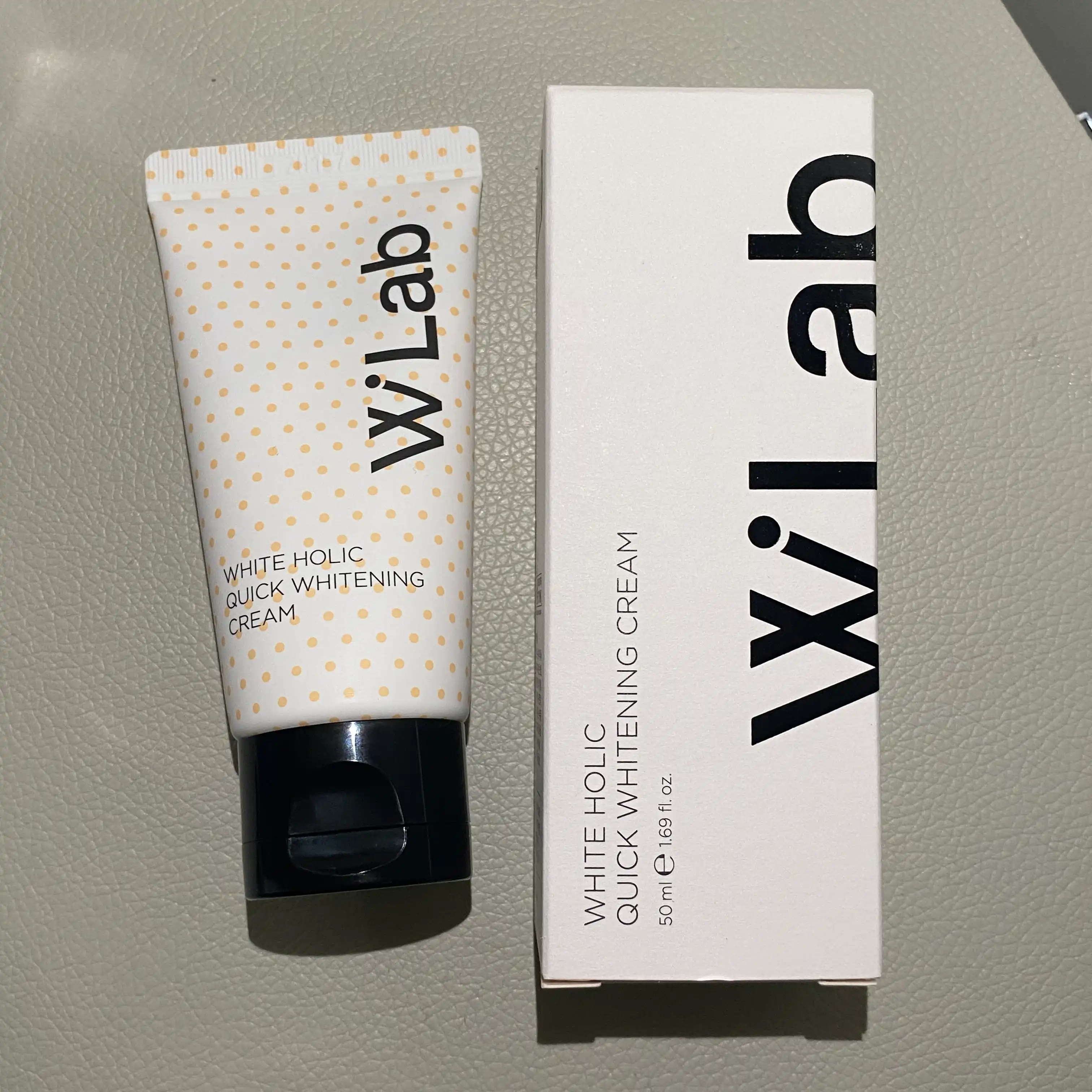 화이트 홀릭 퀵 화이트닝 크림