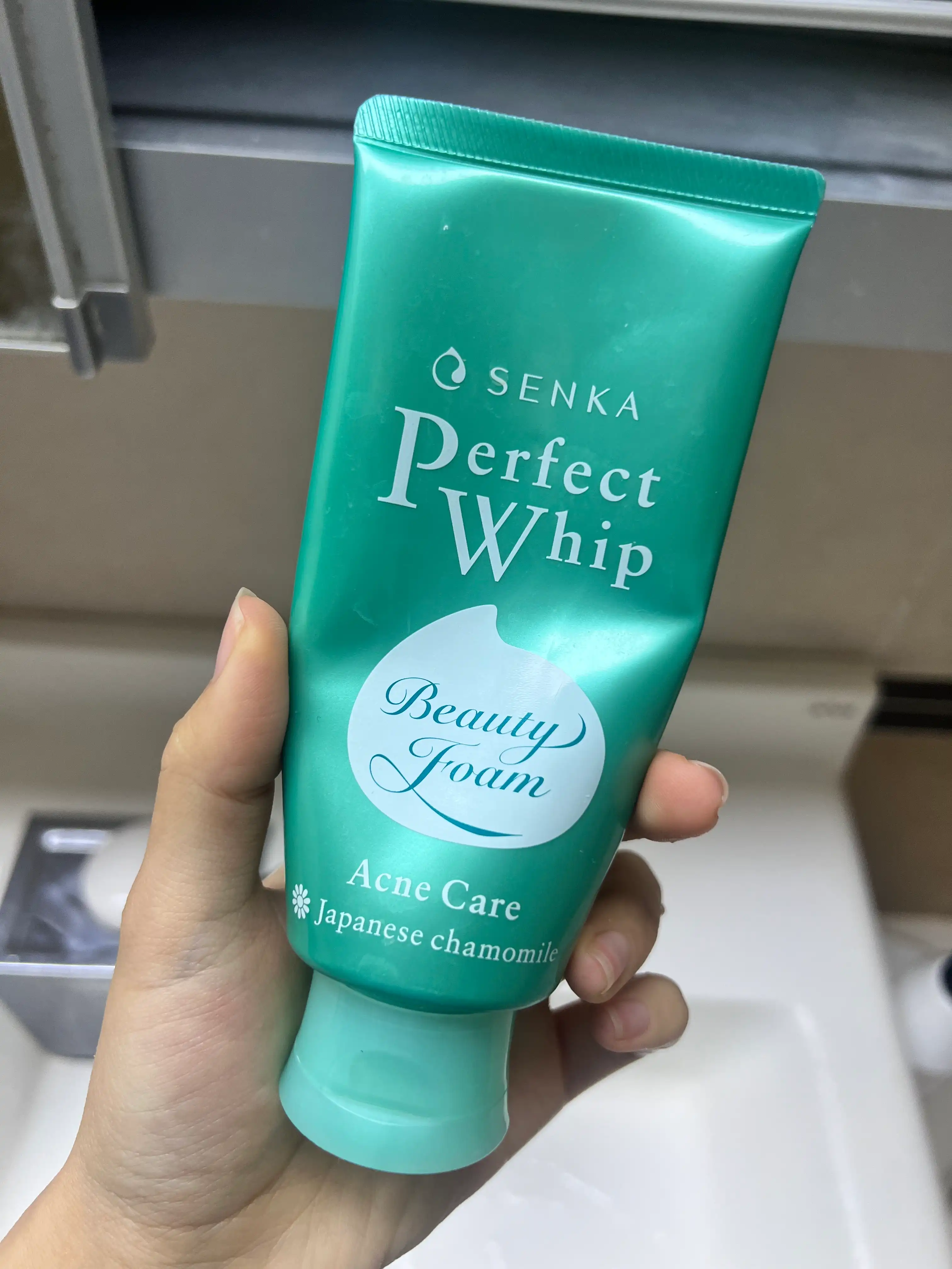 퍼펙트휩 아크네 케어