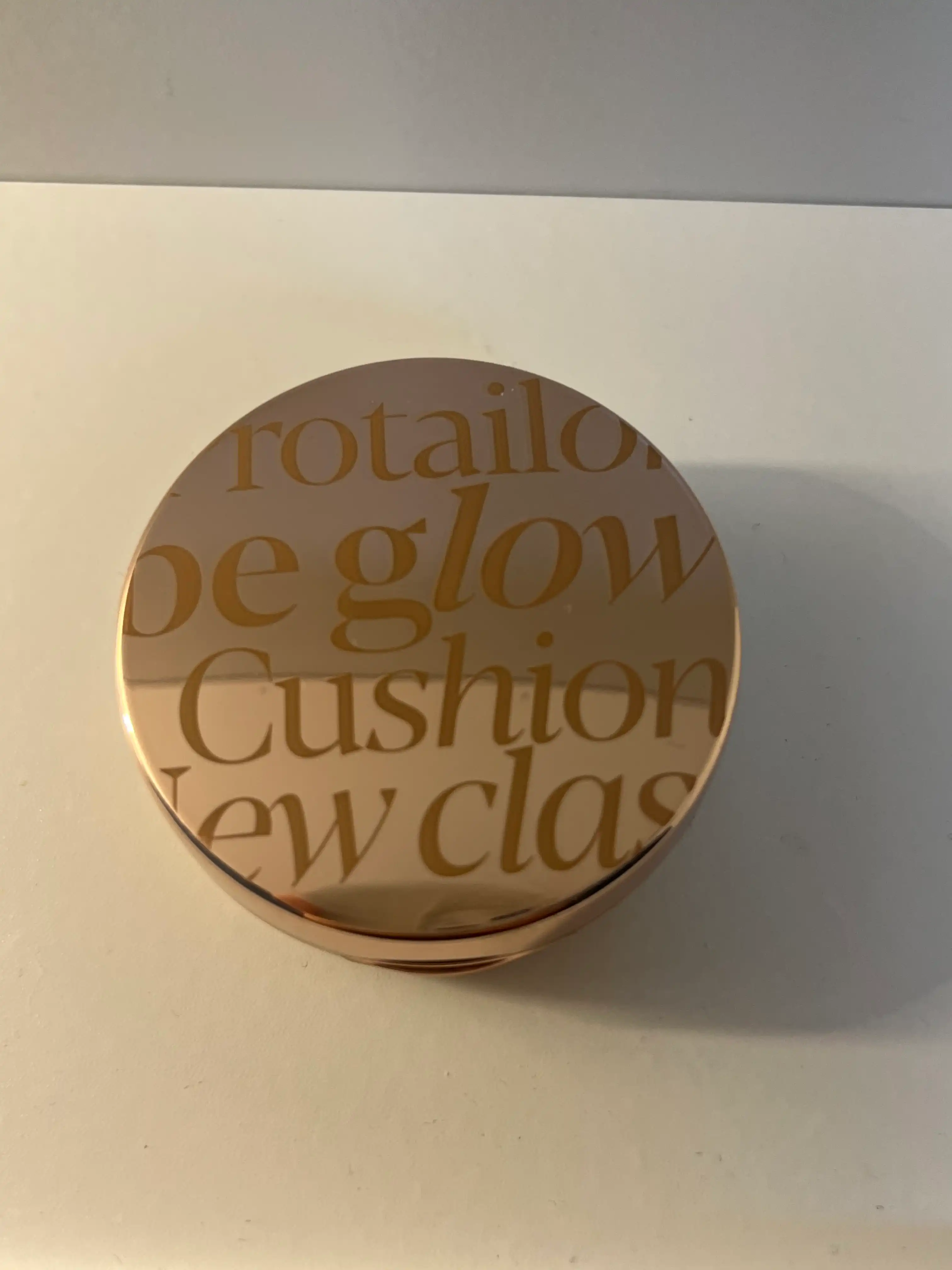 프로 테일러 비 글로으 뉴클래스 미니 쿠션