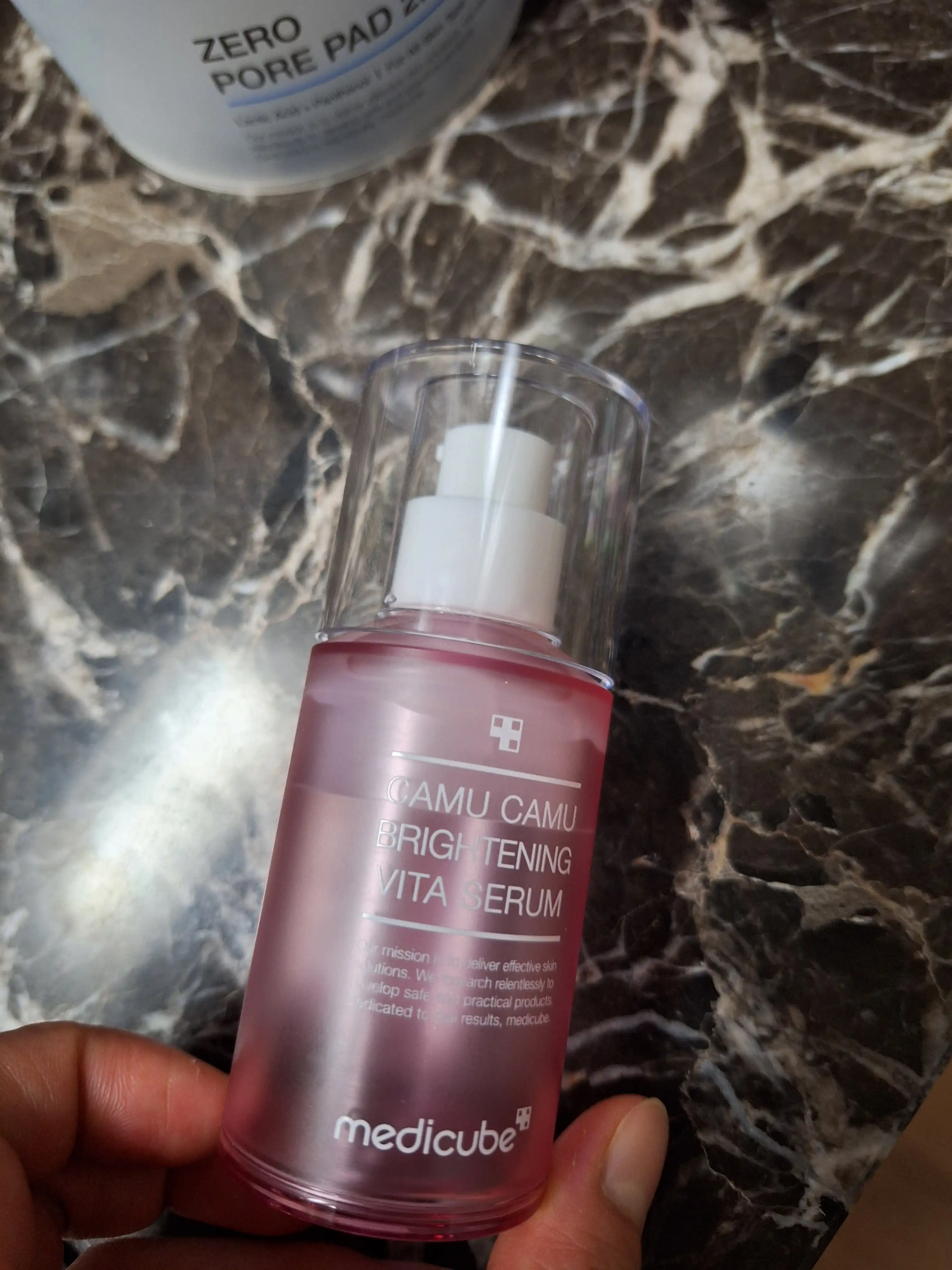 카무카무 비타 잡티 세럼