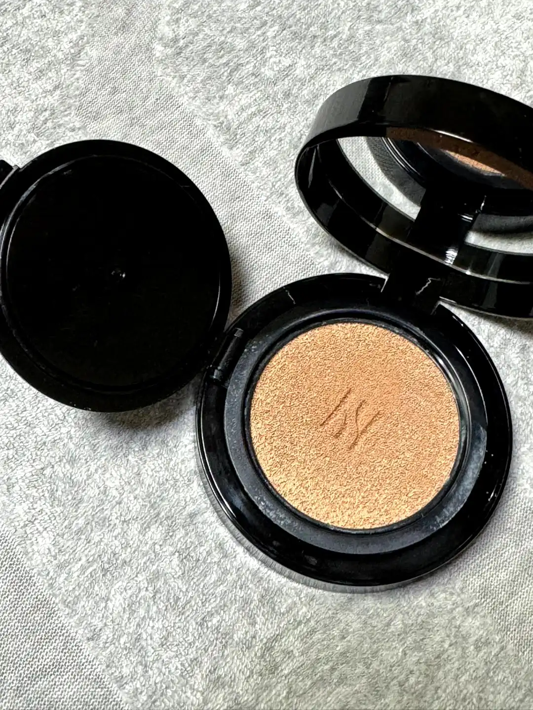 블랙 쿠션 파운데이션