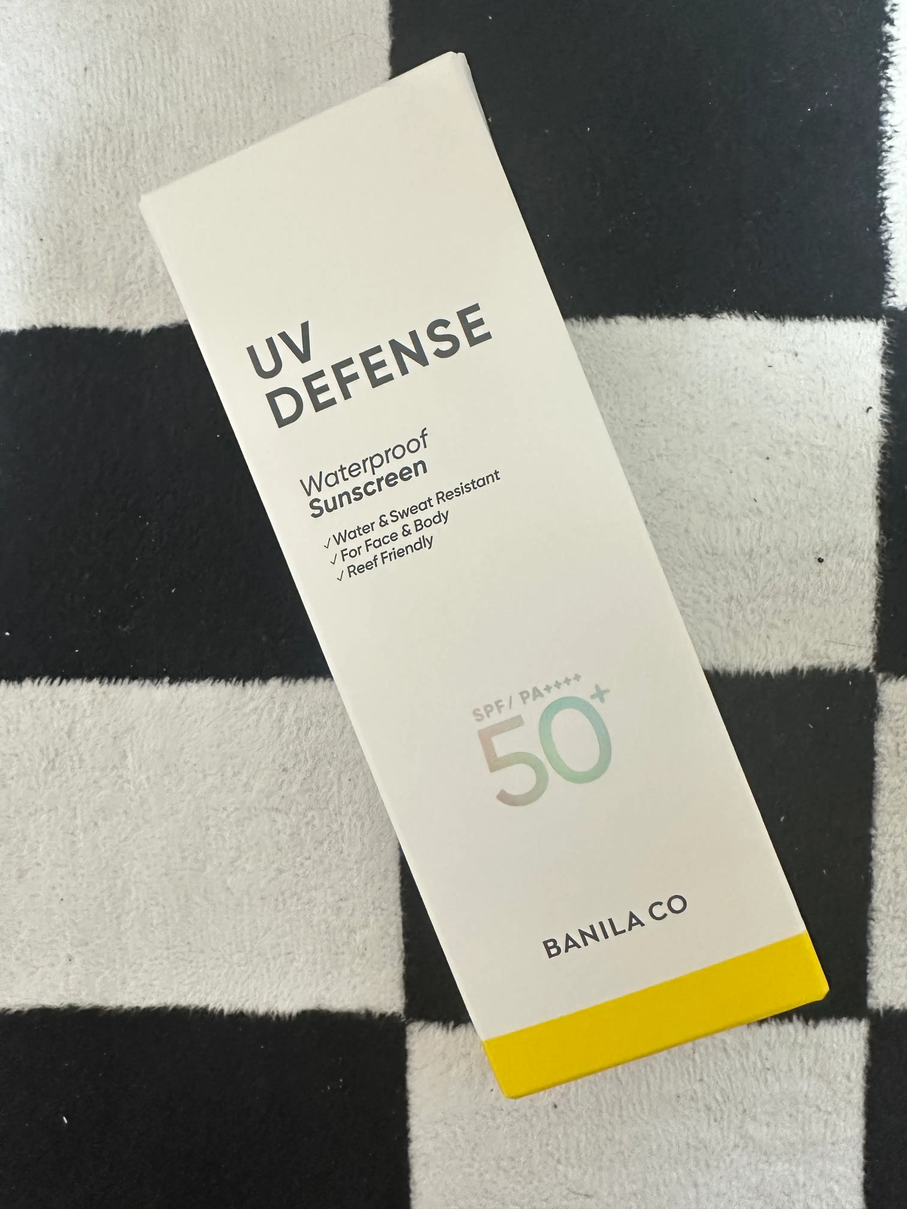선택된 언니의파우치 리뷰 이미지 - [UV 디펜스 워터프루프 선크림 SPF50+ PA++++ 100ml]