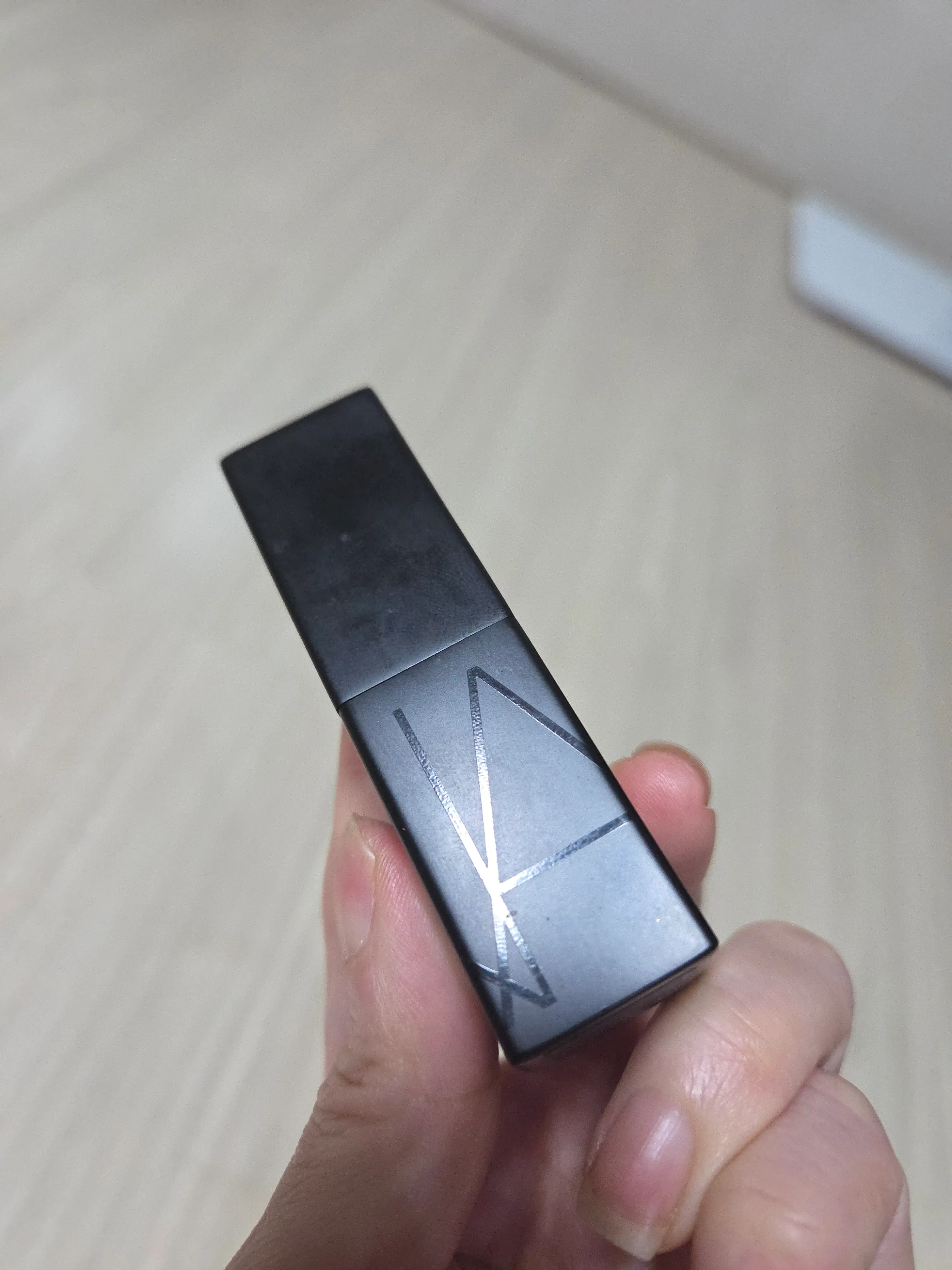 선택된 언니의파우치 리뷰 이미지 - [어데이셔스 립스틱 [리타]]