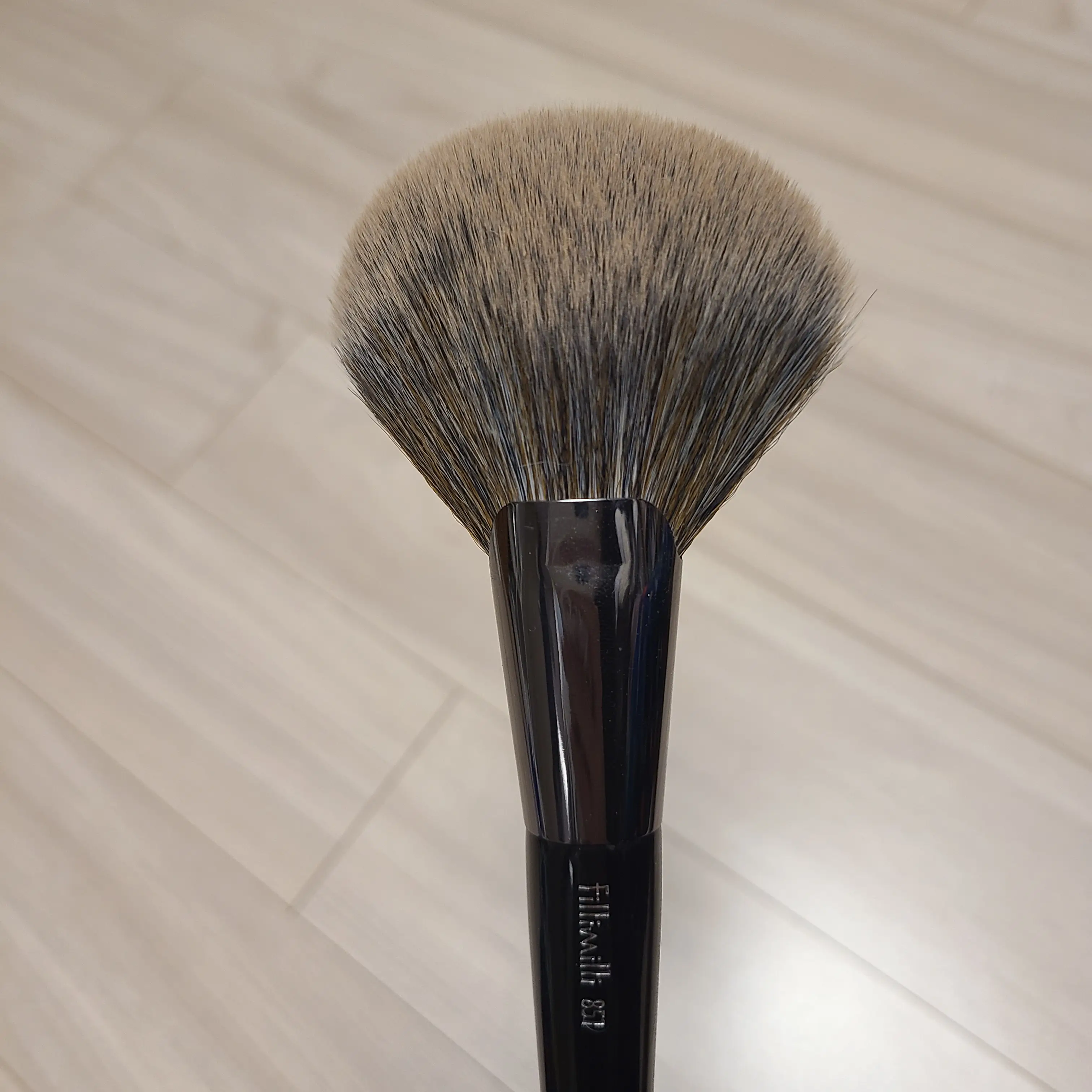 선택된 언니의파우치 리뷰 이미지 - [빅 팬 브러시 851]