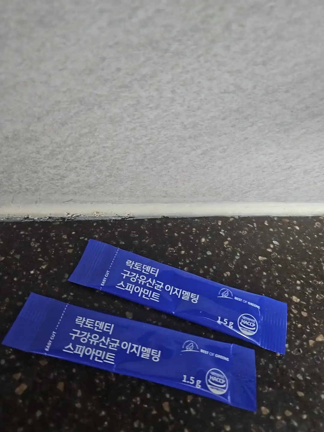 언니의파우치 리뷰 이미지 3 - [ 락토덴티 구강유산균 이지멜팅 스피아민트 ]