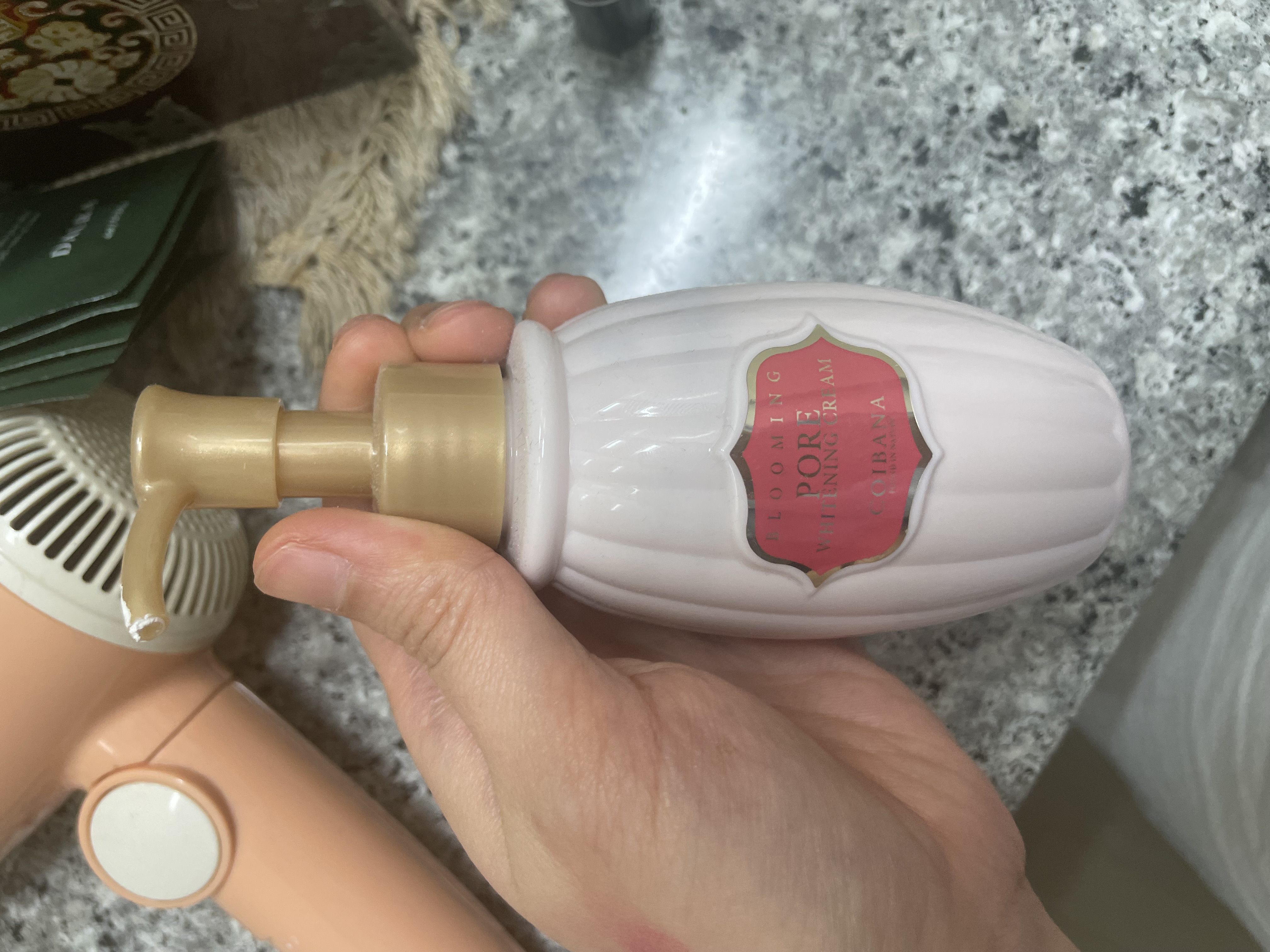 선택된 언니의파우치 리뷰 이미지 - [블루밍 포어 화이트닝 크림]