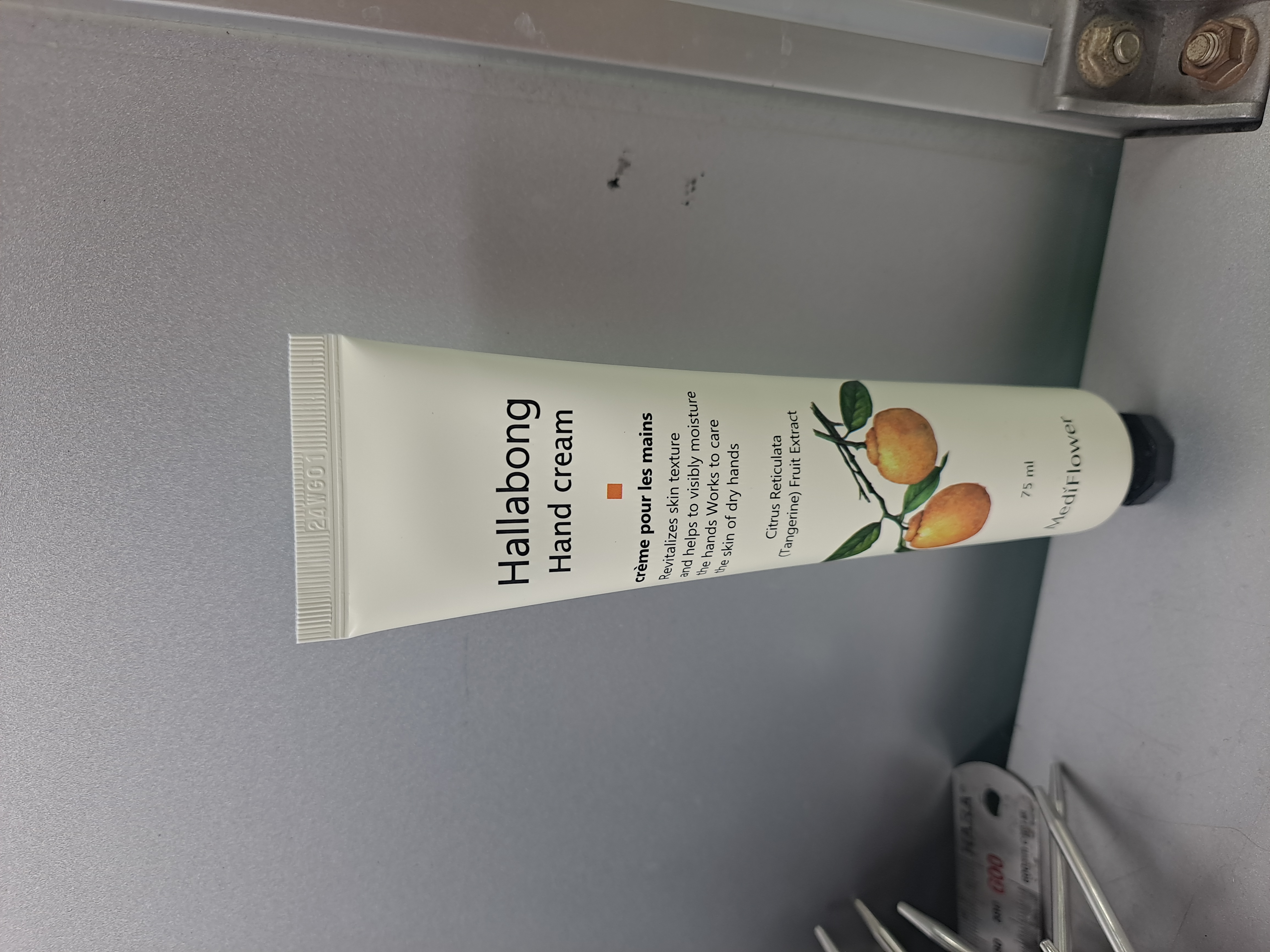 선택된 언니의파우치 리뷰 이미지 - [보니타 가든 한라봉 핸드크림]