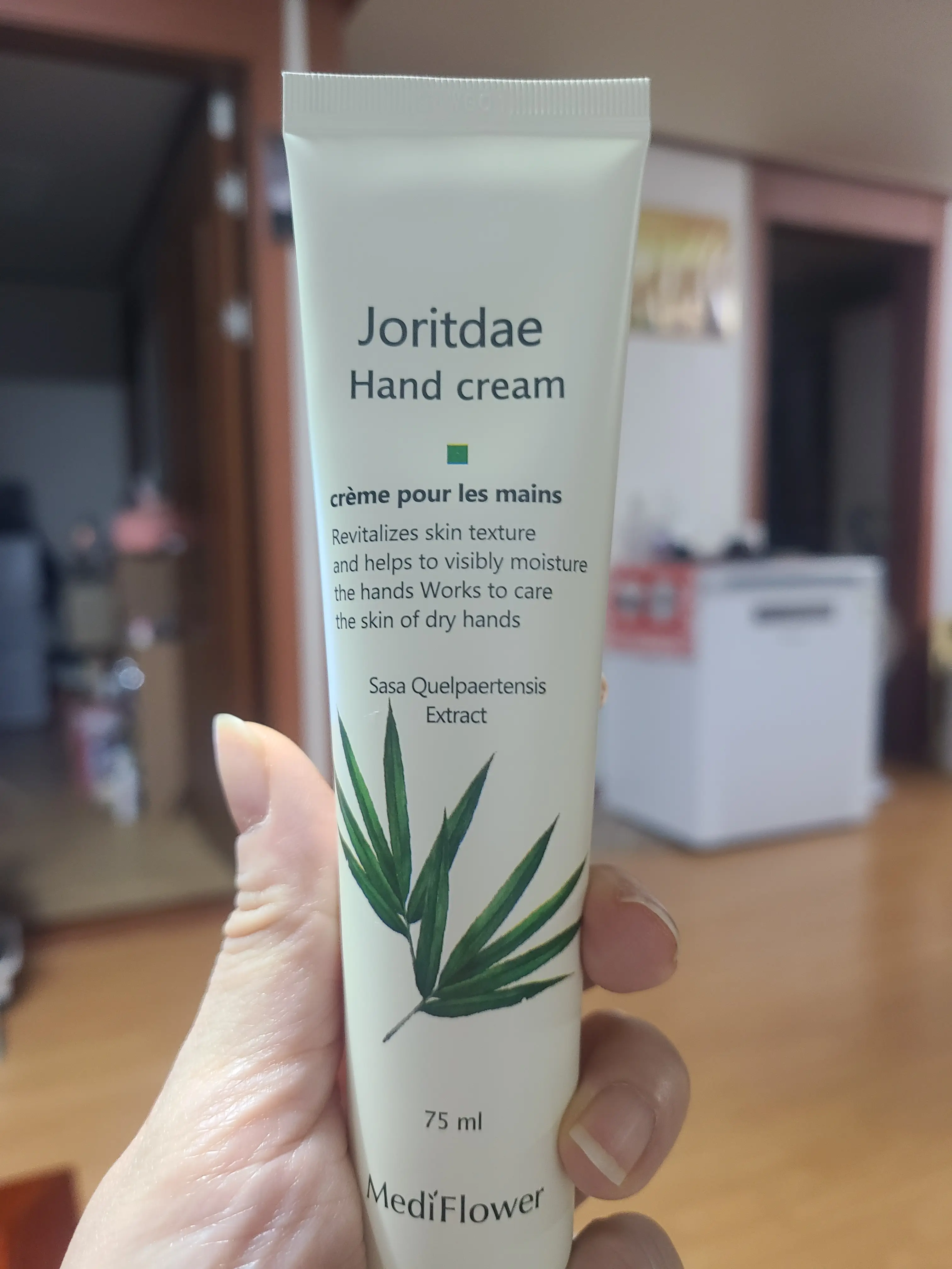 선택된 언니의파우치 리뷰 이미지 - [보니타 가든 조릿대 핸드크림]