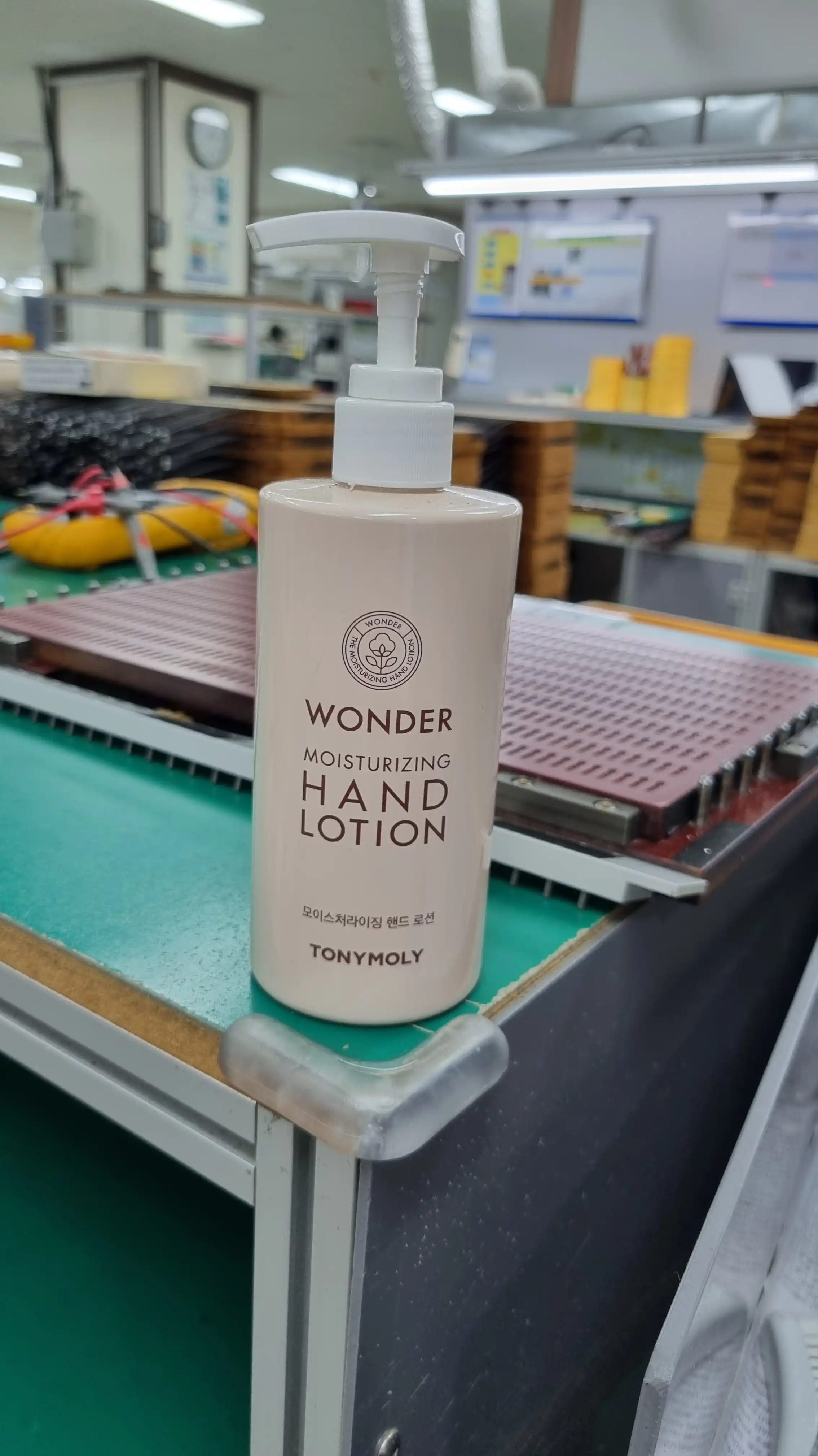 원더 모이스처라이징 핸드 로션