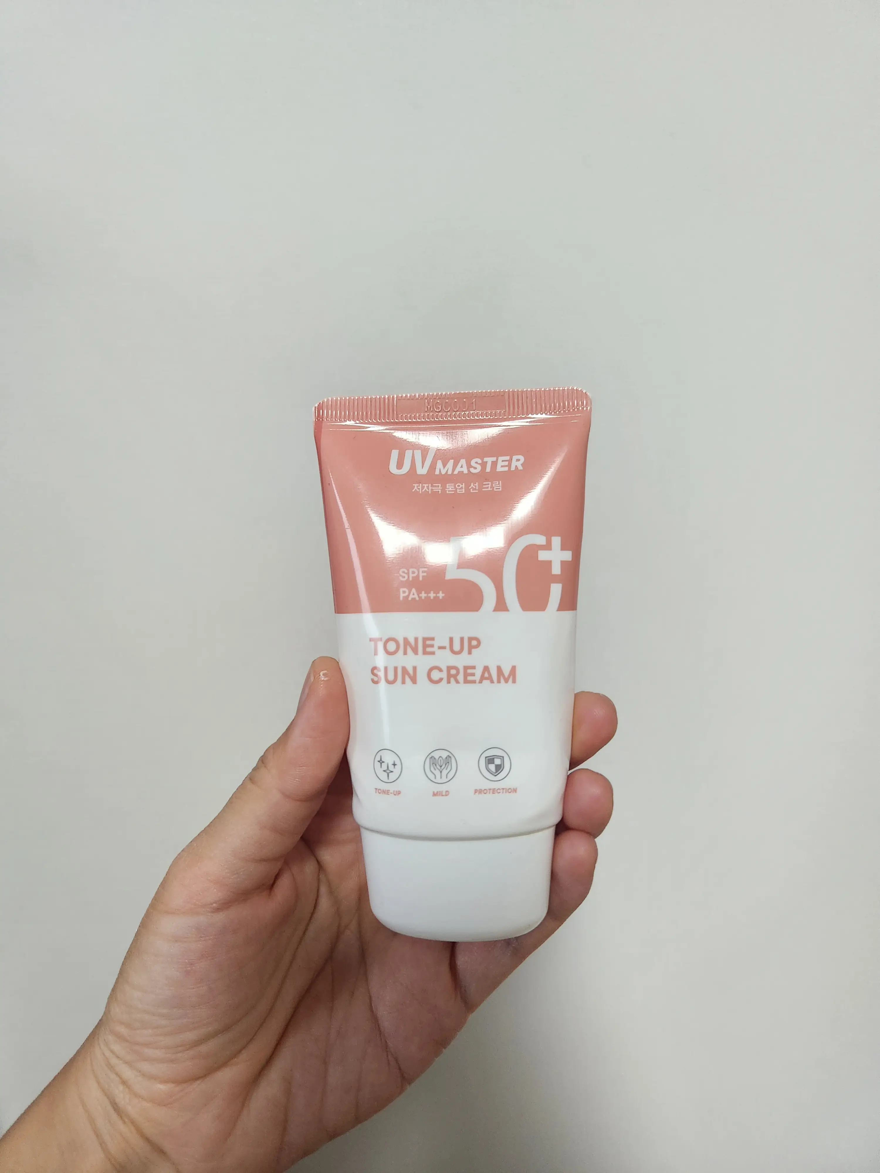 선택된 언니의파우치 리뷰 이미지 - [유브이 마스터 톤업 선크림]