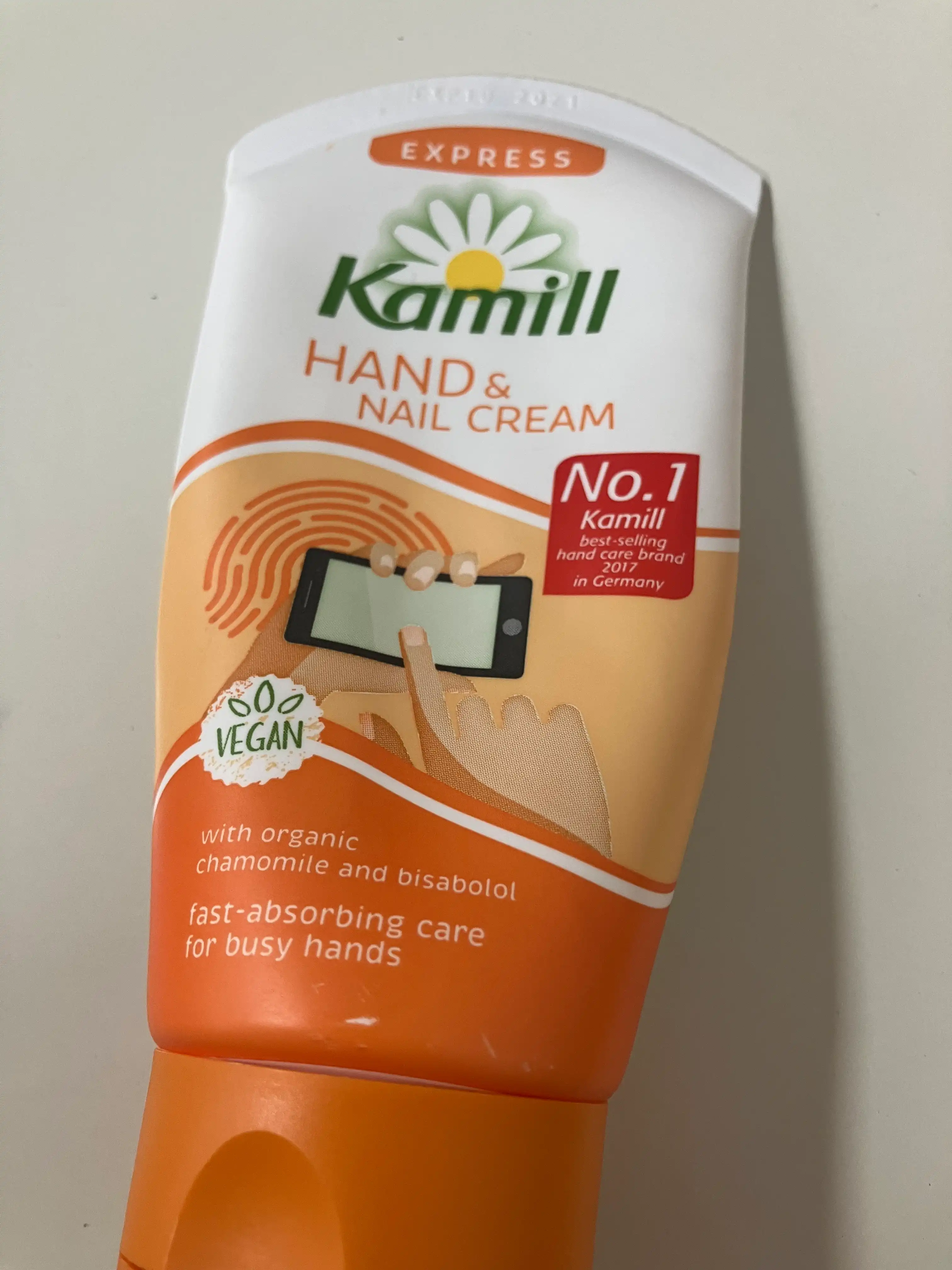 루미나D 핸드크림 앤 네일 익스프레스 75ml