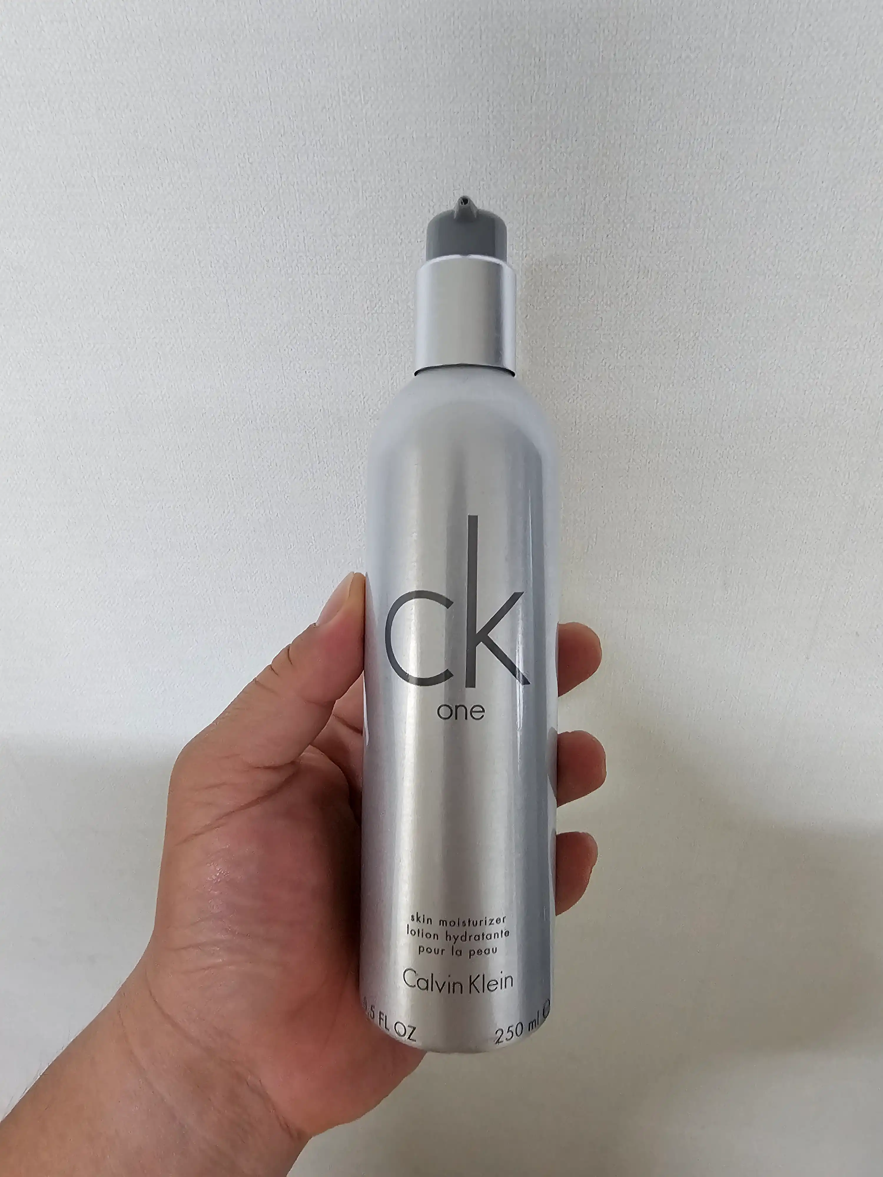 CK one 스킨 모이스쳐라이져