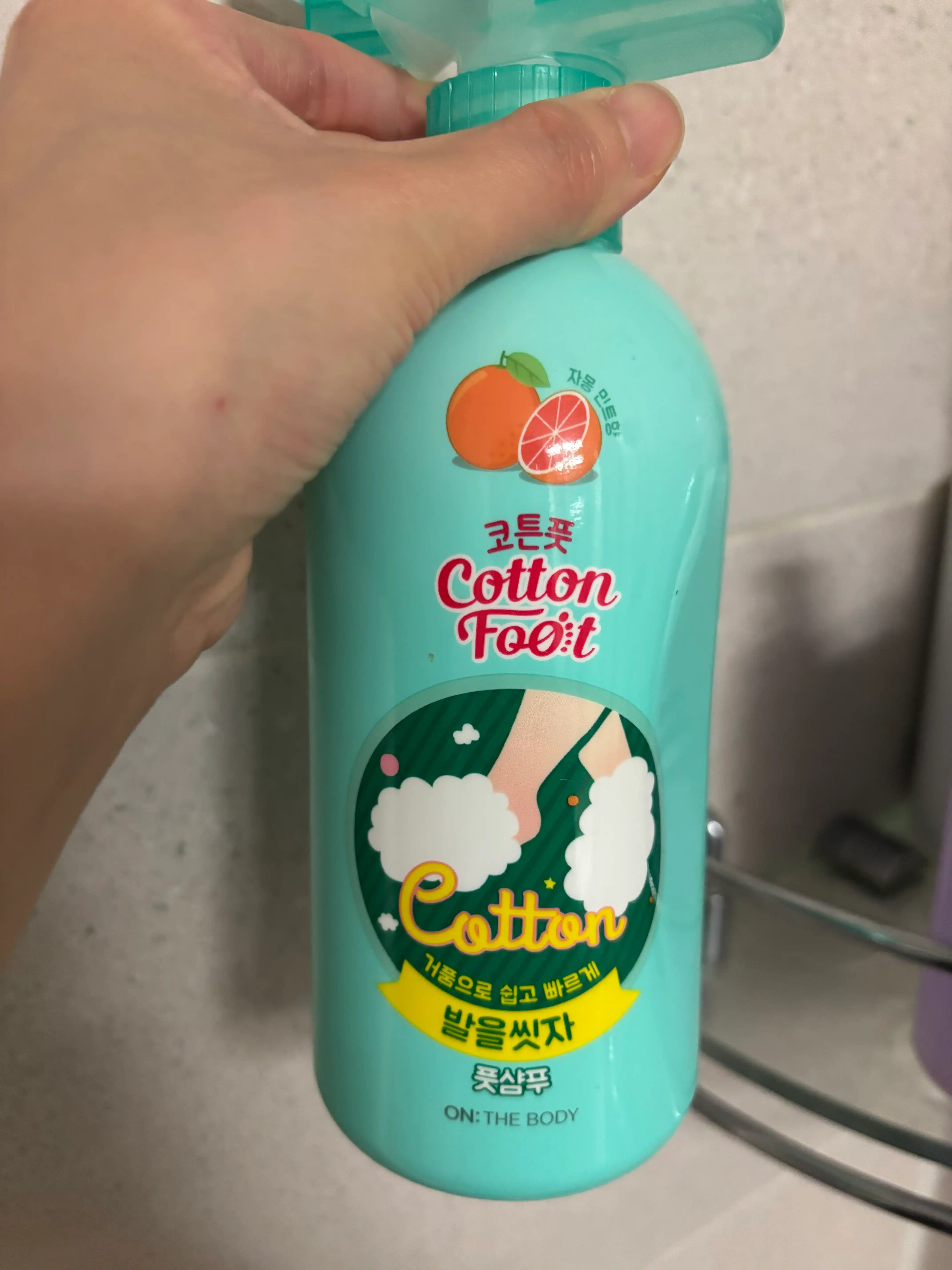 언니의파우치 리뷰 이미지 - [발을씻자 코튼 풋샴푸 [자몽]]
