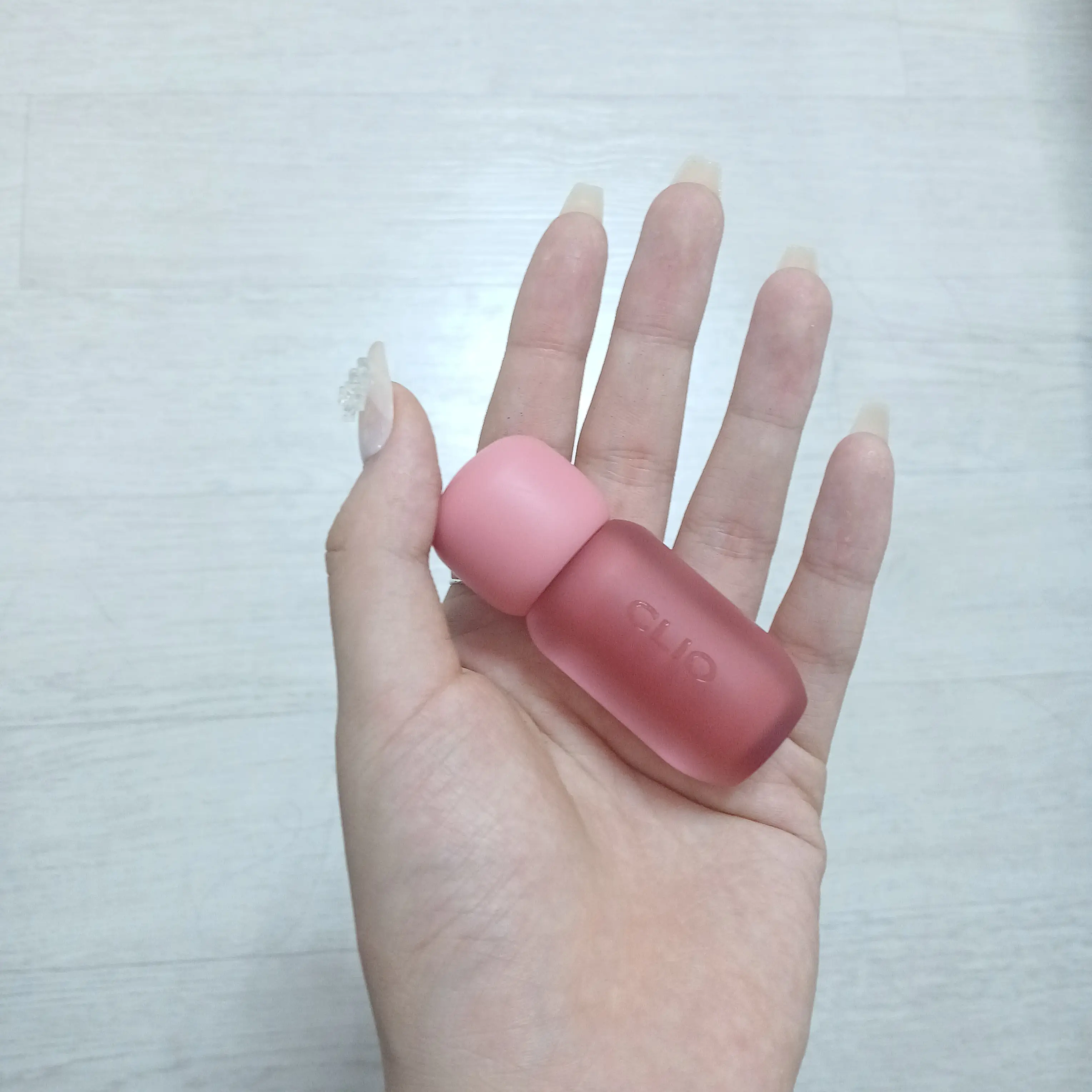 선택된 언니의파우치 리뷰 이미지 - [볼륨메이트 블러 틴트]