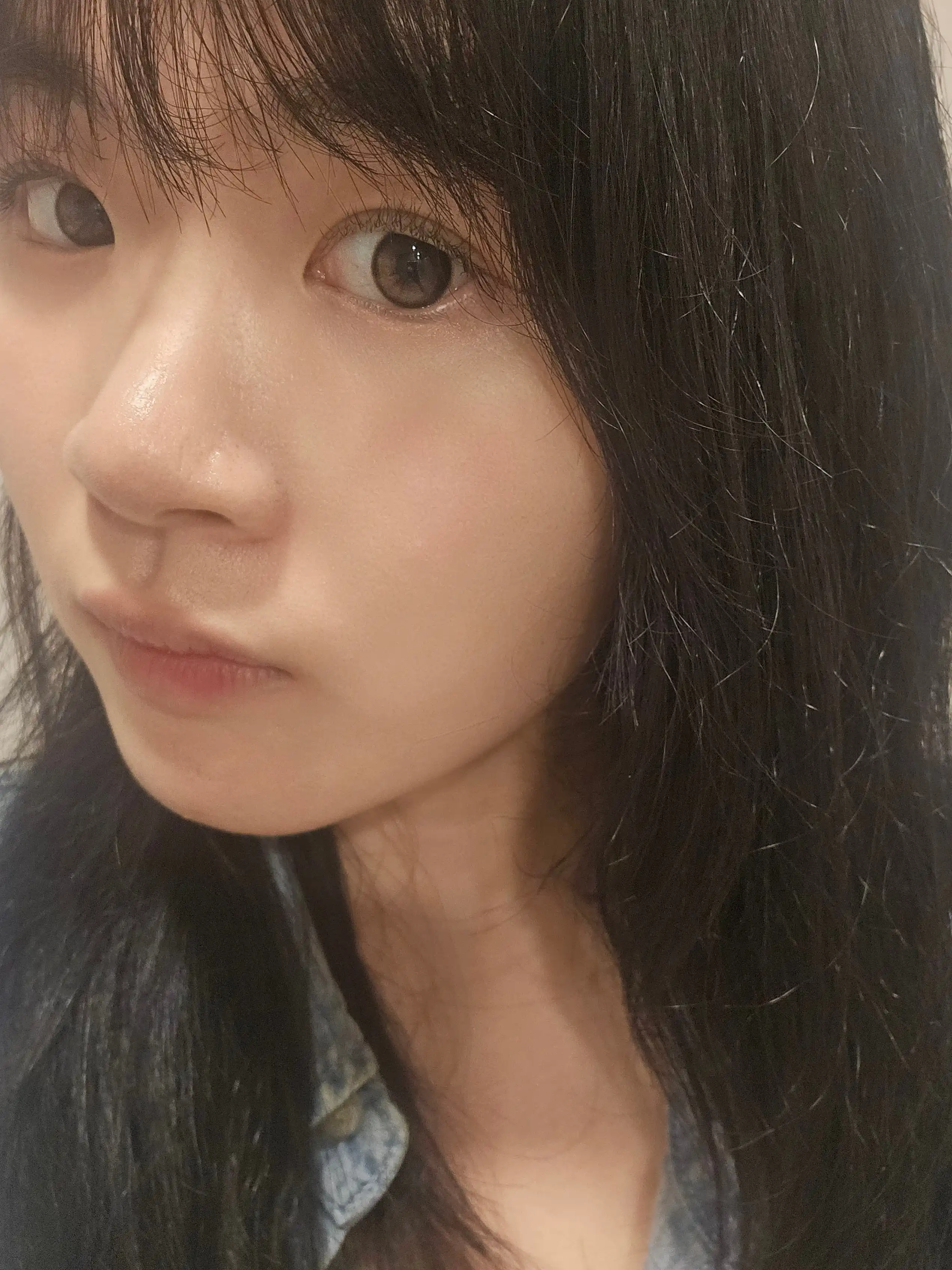 언니의파우치 리뷰 이미지 2 - [(블루밍 에디션5) 페탈 드롭 리퀴드 블러쉬]