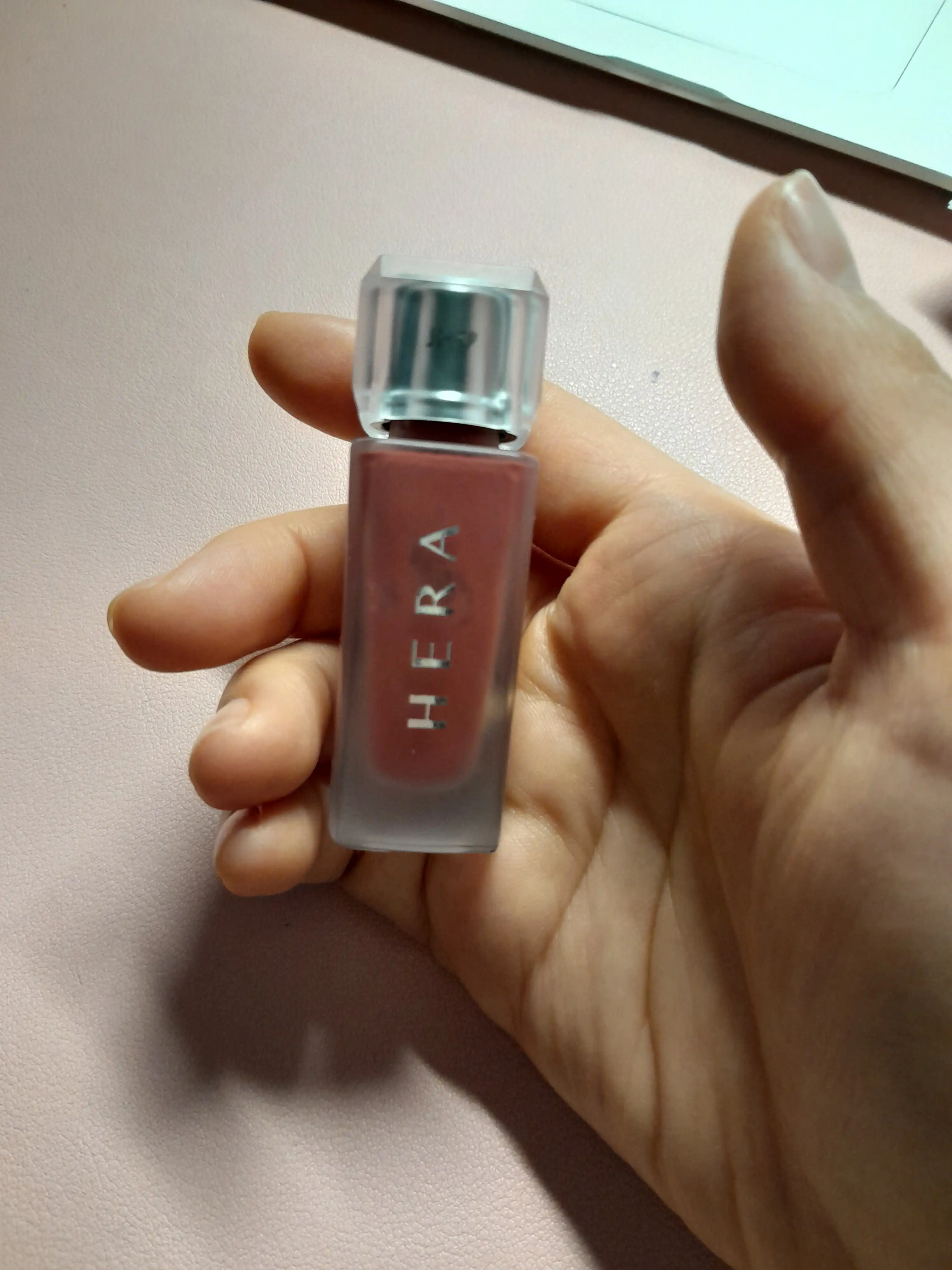 헤라 센슈얼 프레쉬 쉬어 스테인 118(cameo)