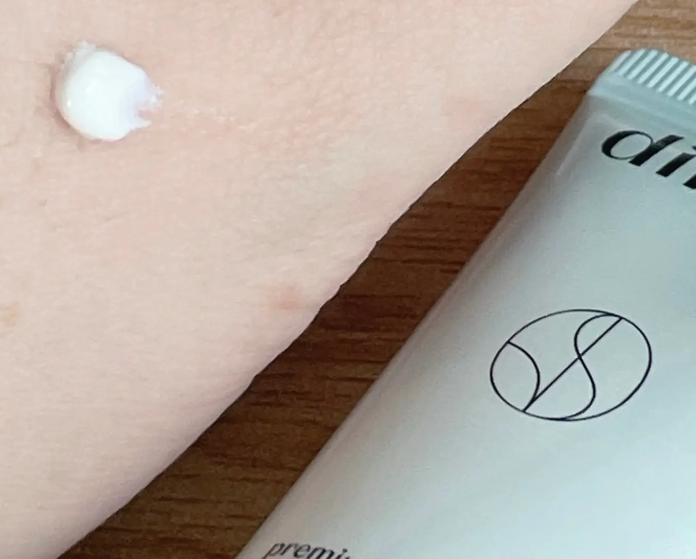 선택된 언니의파우치 리뷰 이미지 - [프리미엄 비건 마일드 모이스트 선크림]