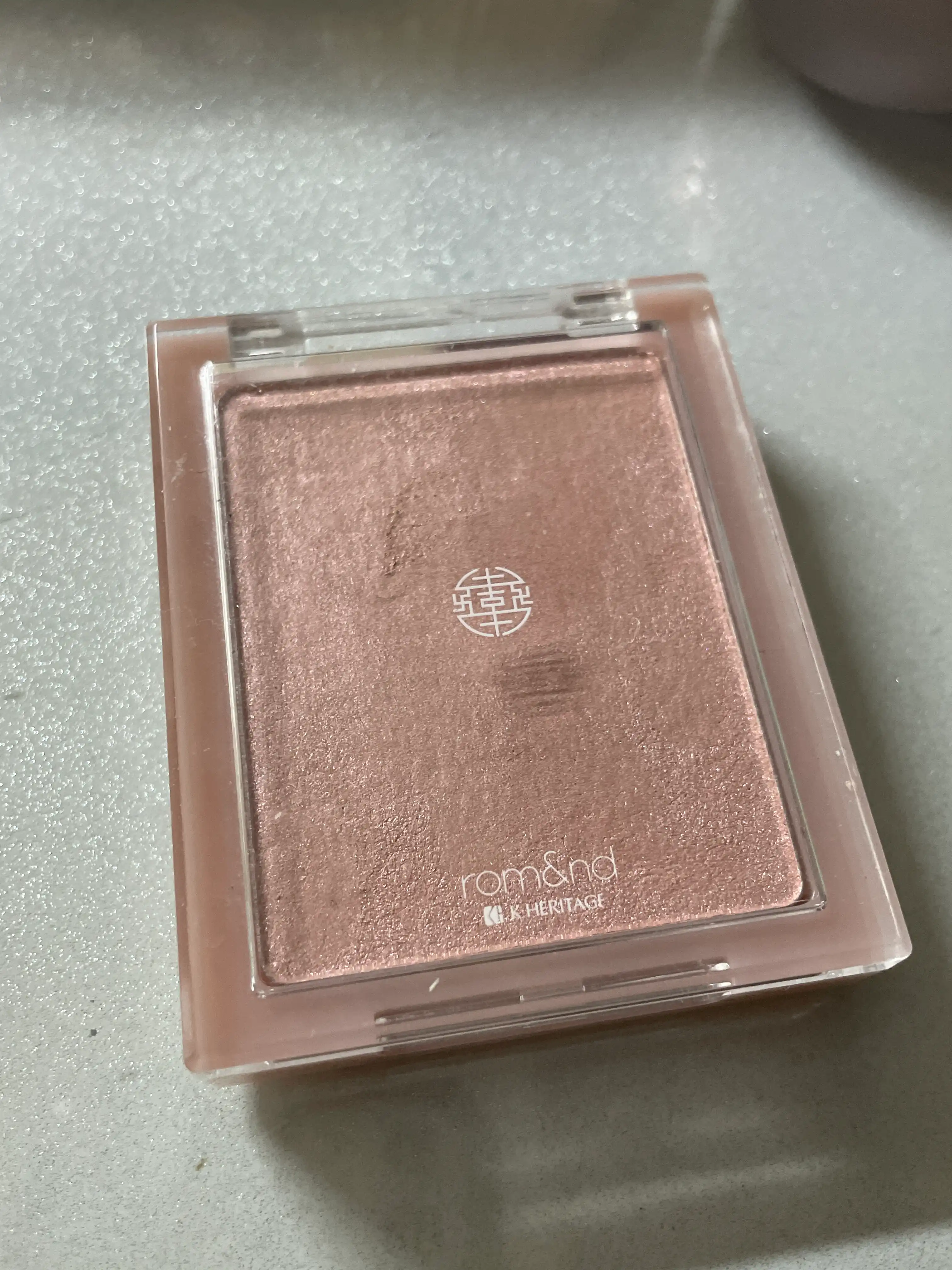 시스루 베일라이터