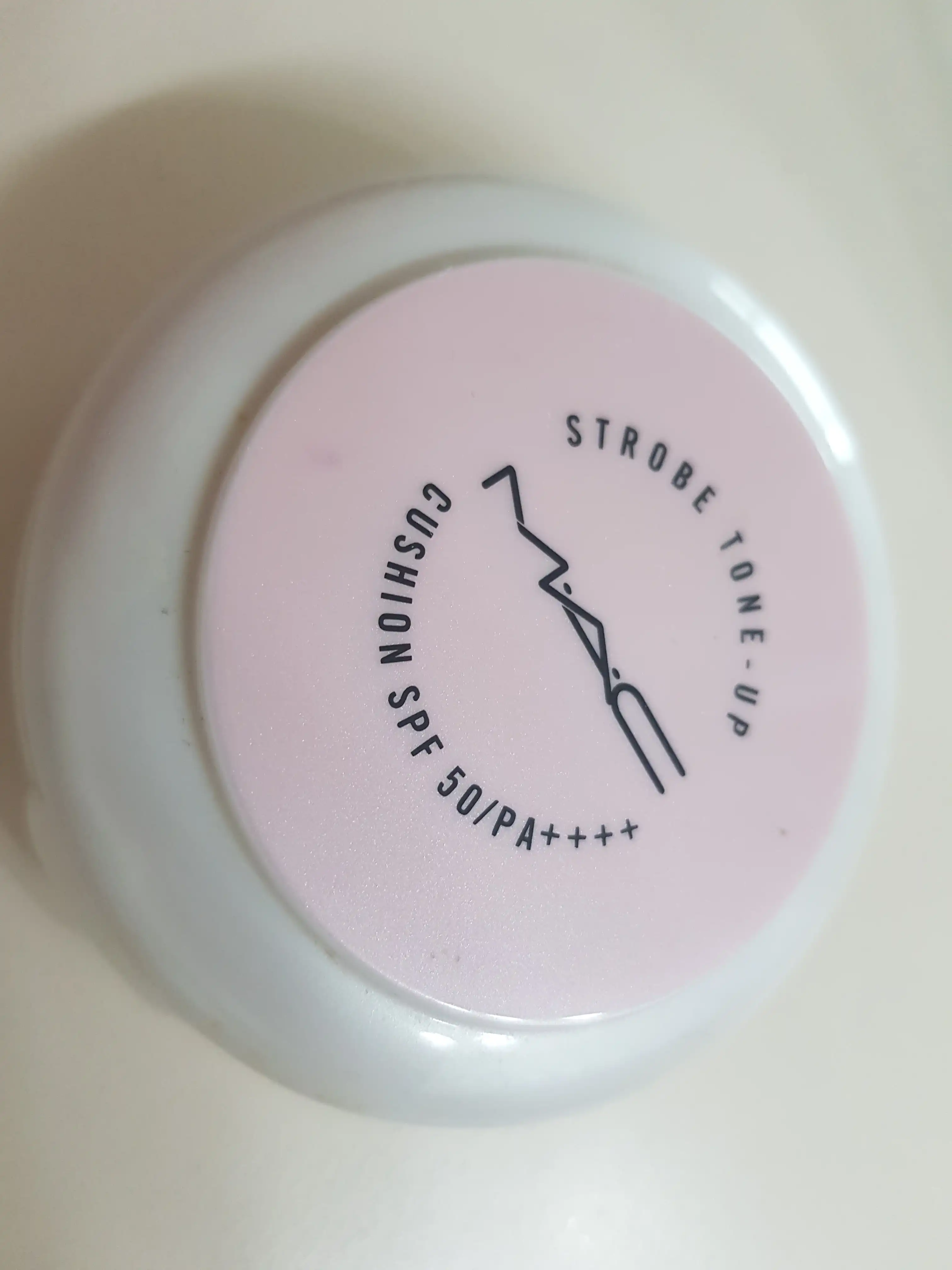 스드롭 톤업 쿠션 컴팩트