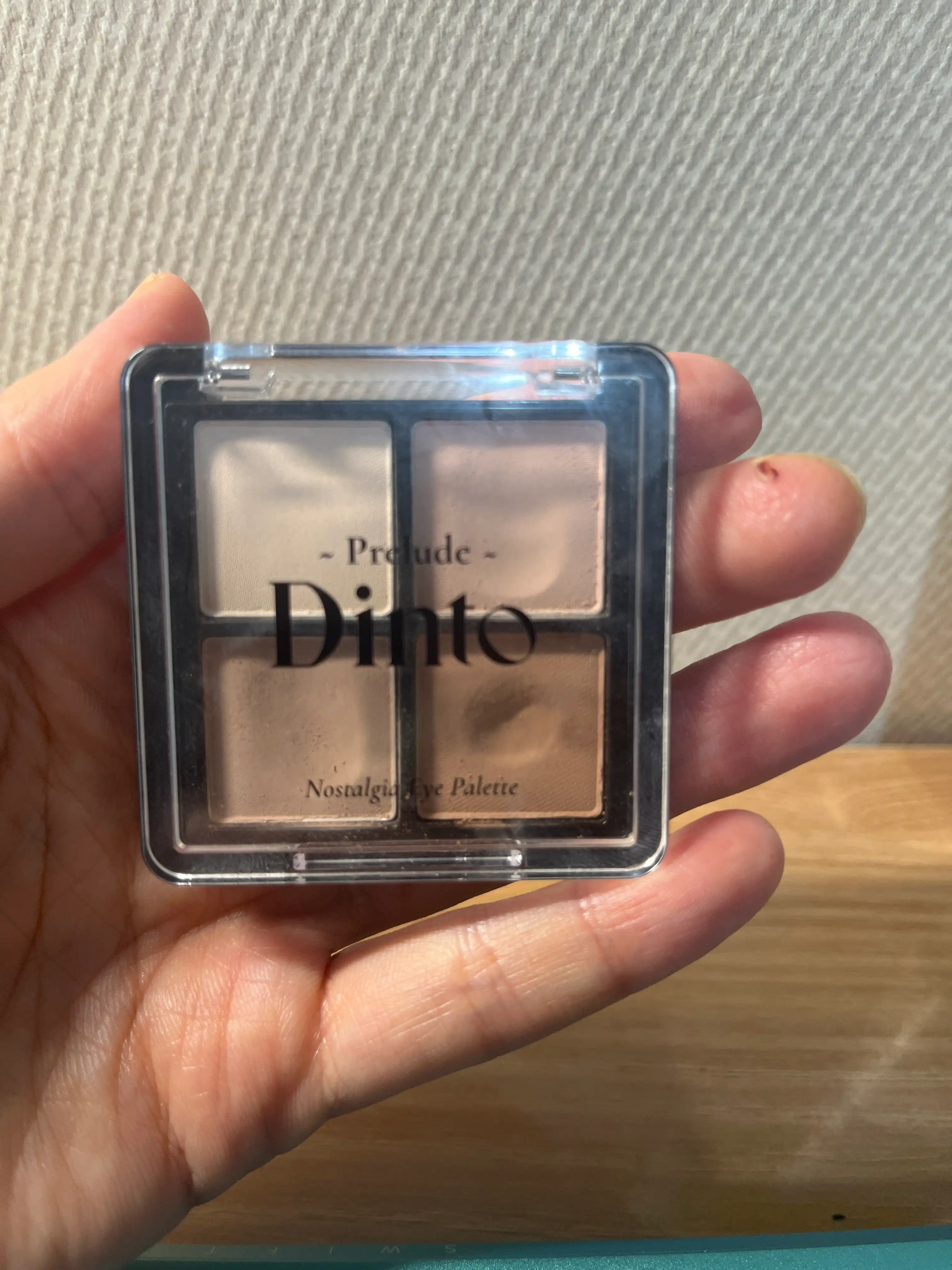 노스탈지아 아이 팔레트 리틀 올콧