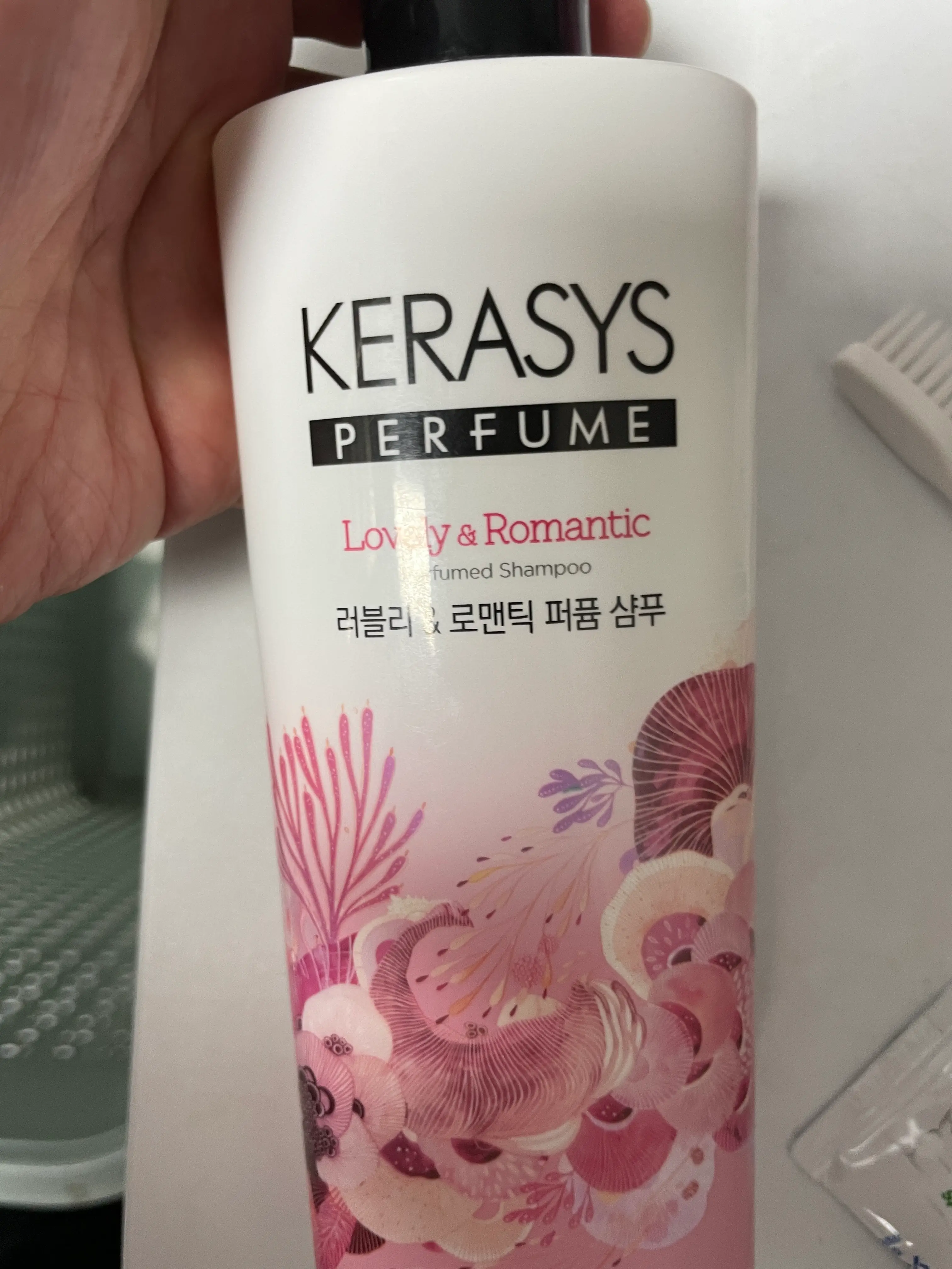 선택된 언니의파우치 리뷰 이미지 - [러블리 앤 로맨틱 퍼퓸 샴푸]