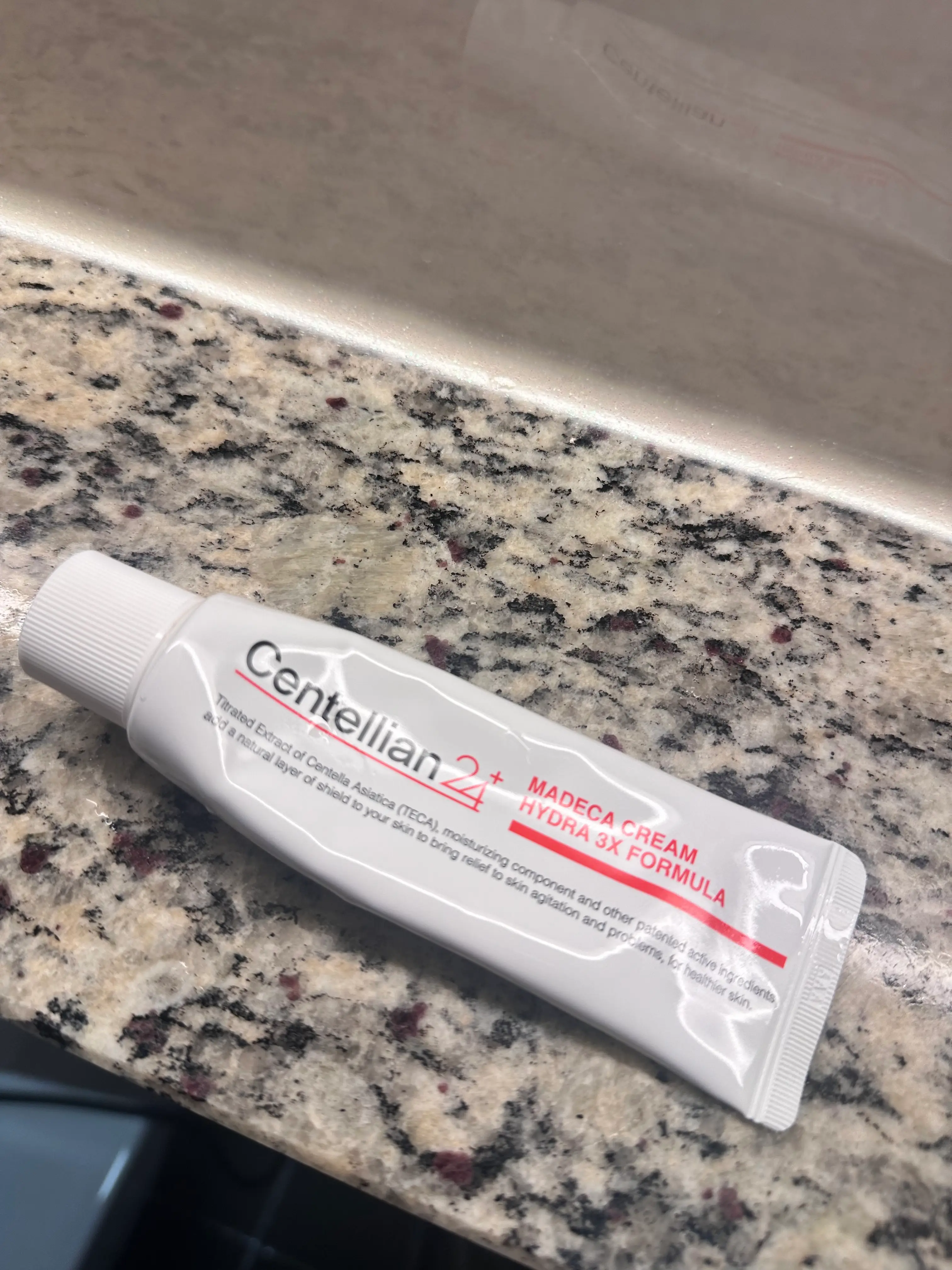 선택된 언니의파우치 리뷰 이미지 - [센텔리안24 마데카 크림]